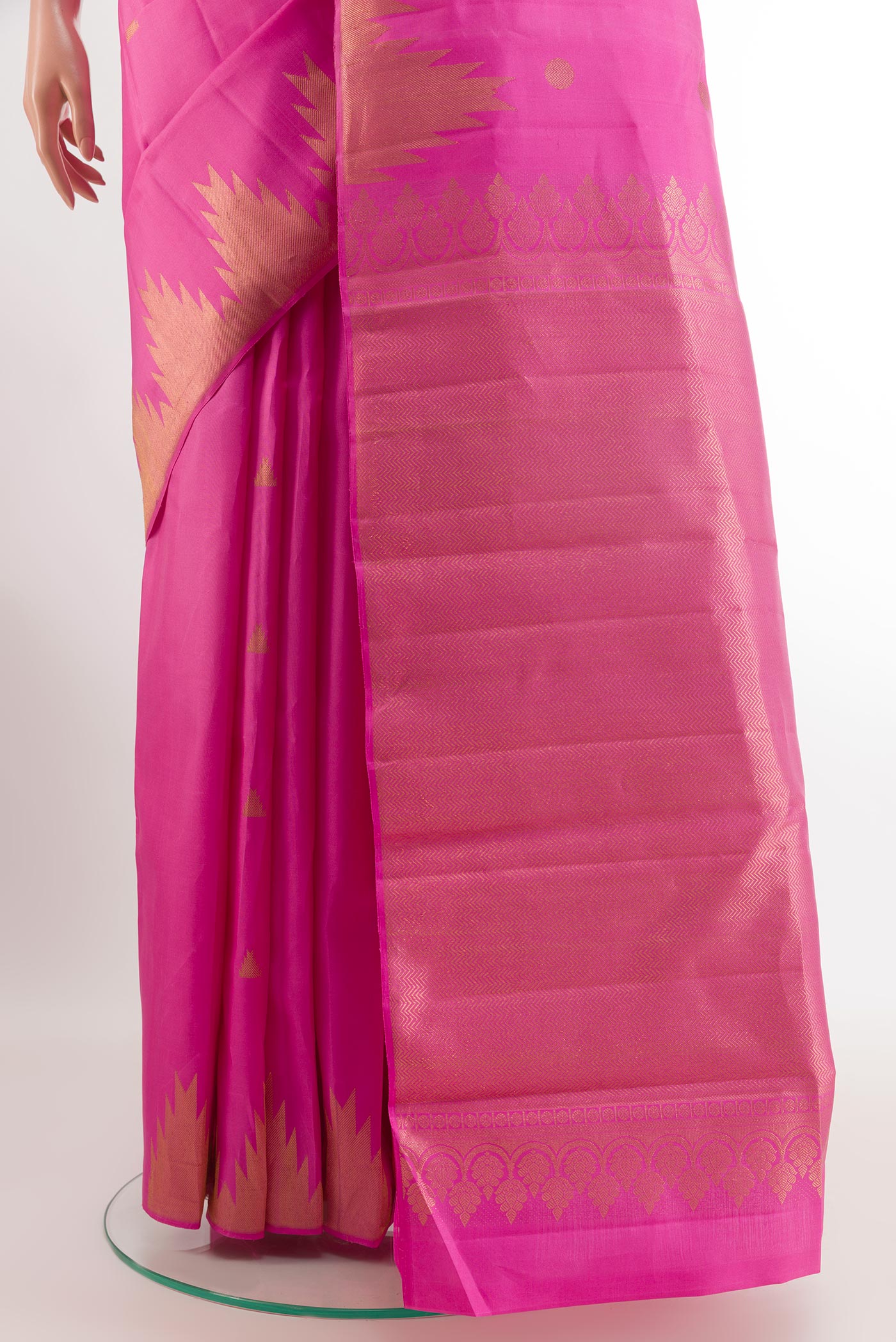 Pleats and pallu of Pink Kanjivaram Silk Saree with Zari Butta on the body and Zari Border. 