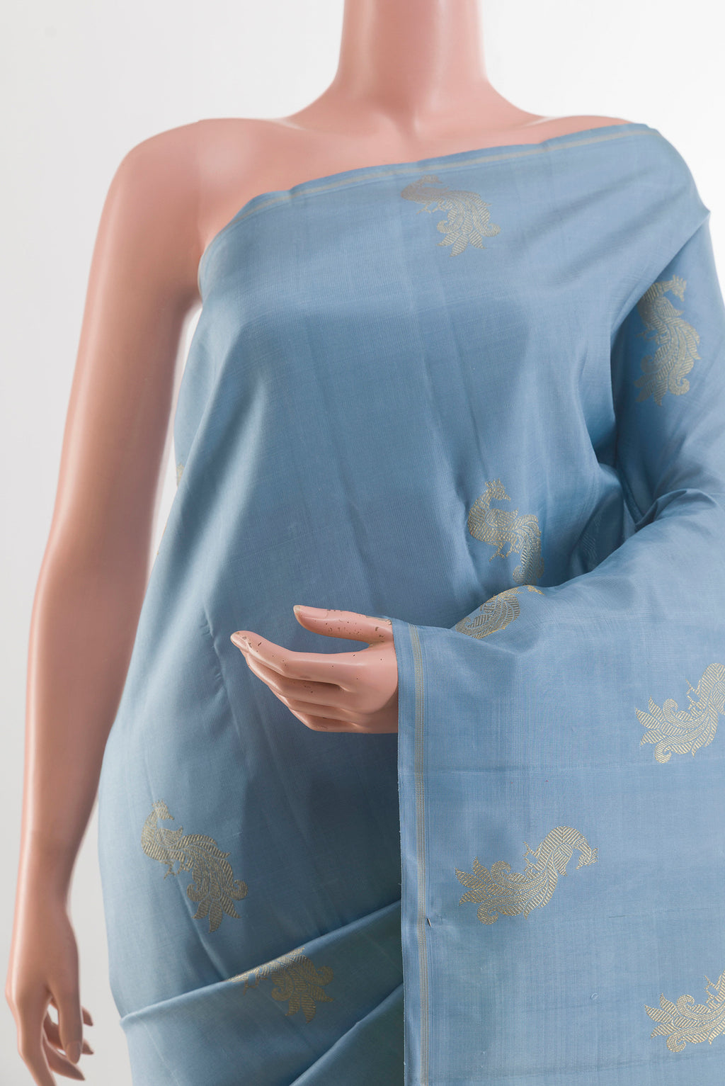 Border image of Blue Kanchipuram Silk Saree with Zari Butta on the body and Zari Border. 