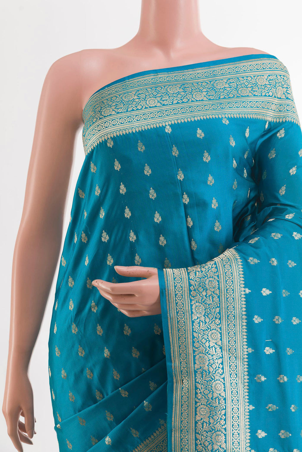 Border image of Blue Banarasi Silk Saree with Zari Butta on the body and Zari Border. 
