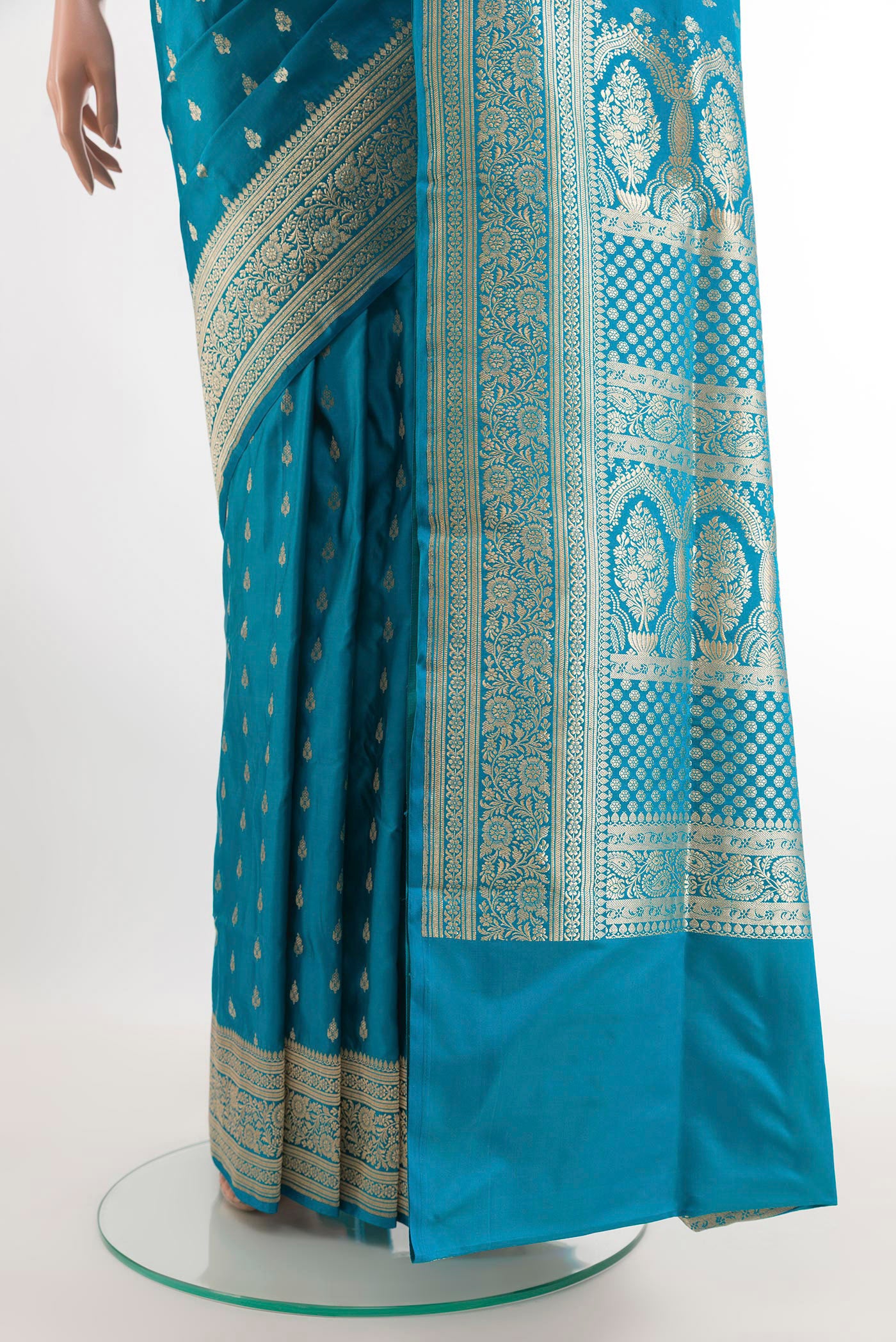 Pleats and pallu of Blue Banarasi Silk Saree with Zari Butta on the body and Zari Border. 
