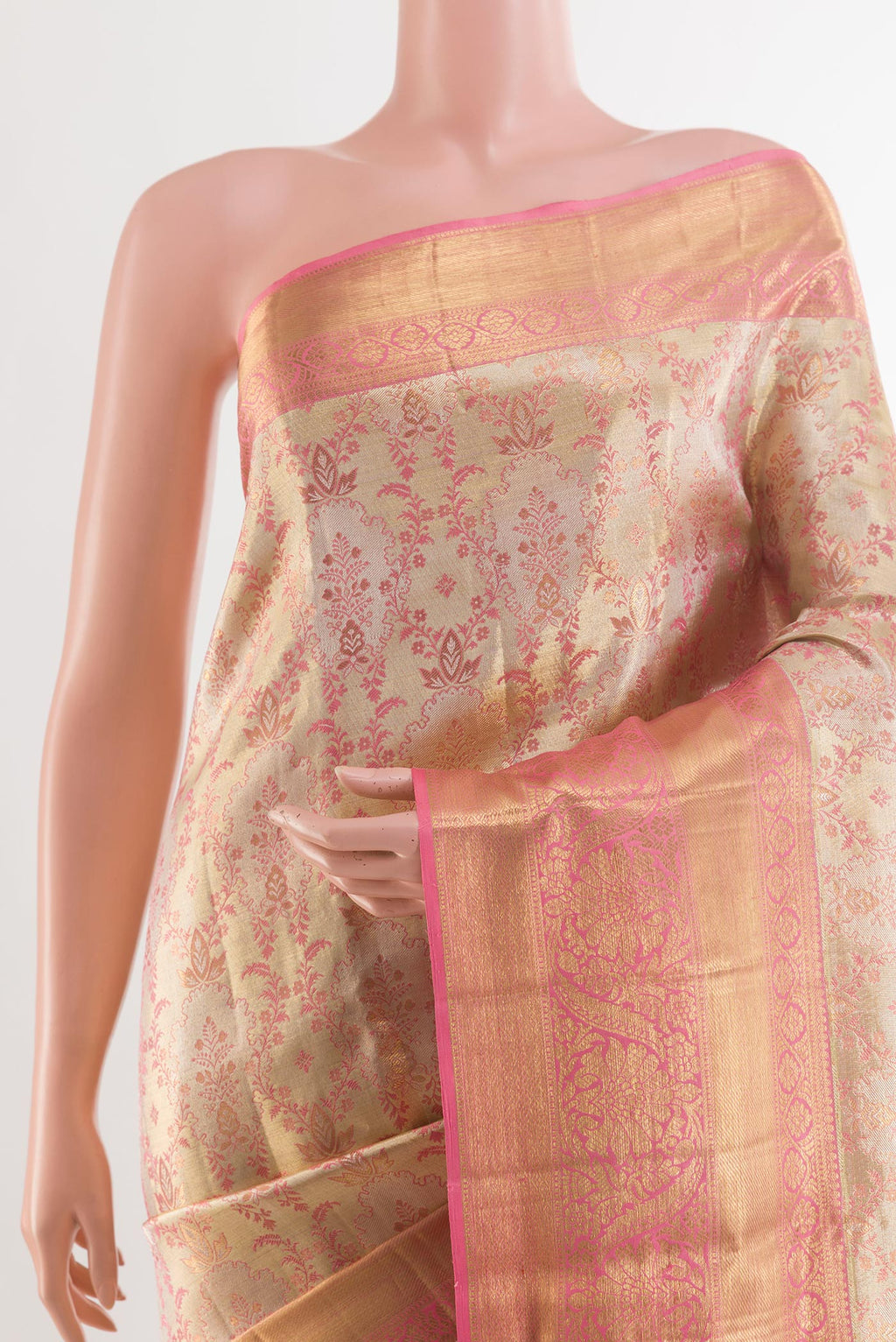 Border image of Rose Gold Kanjivaram Tissue Silk Saree with Zari Brocade on the body and Zari Border. 