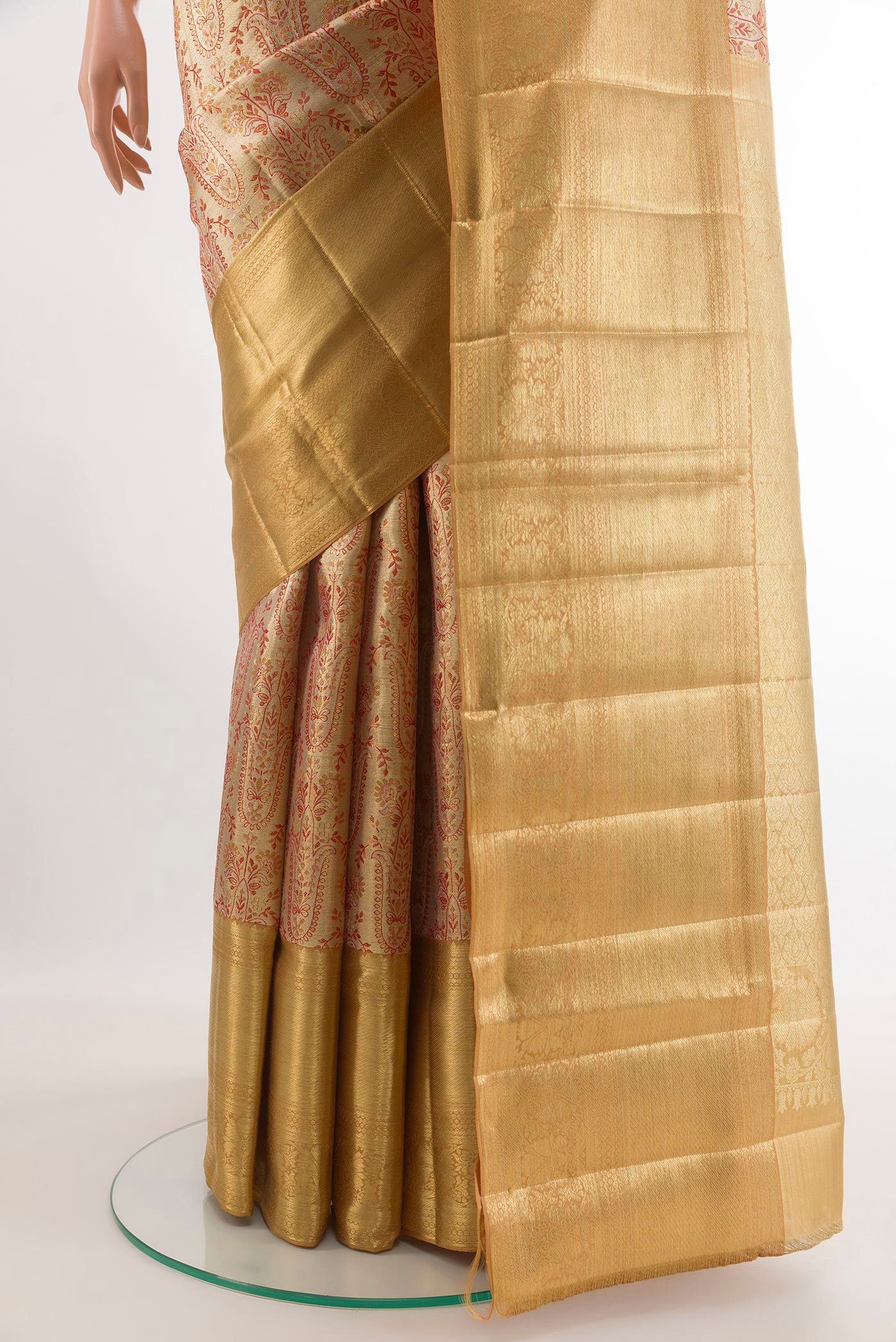 Pleats and pallu of Golden Kanjivaram Tissue Silk Saree with Zari Brocade on the body and Zari Border. 