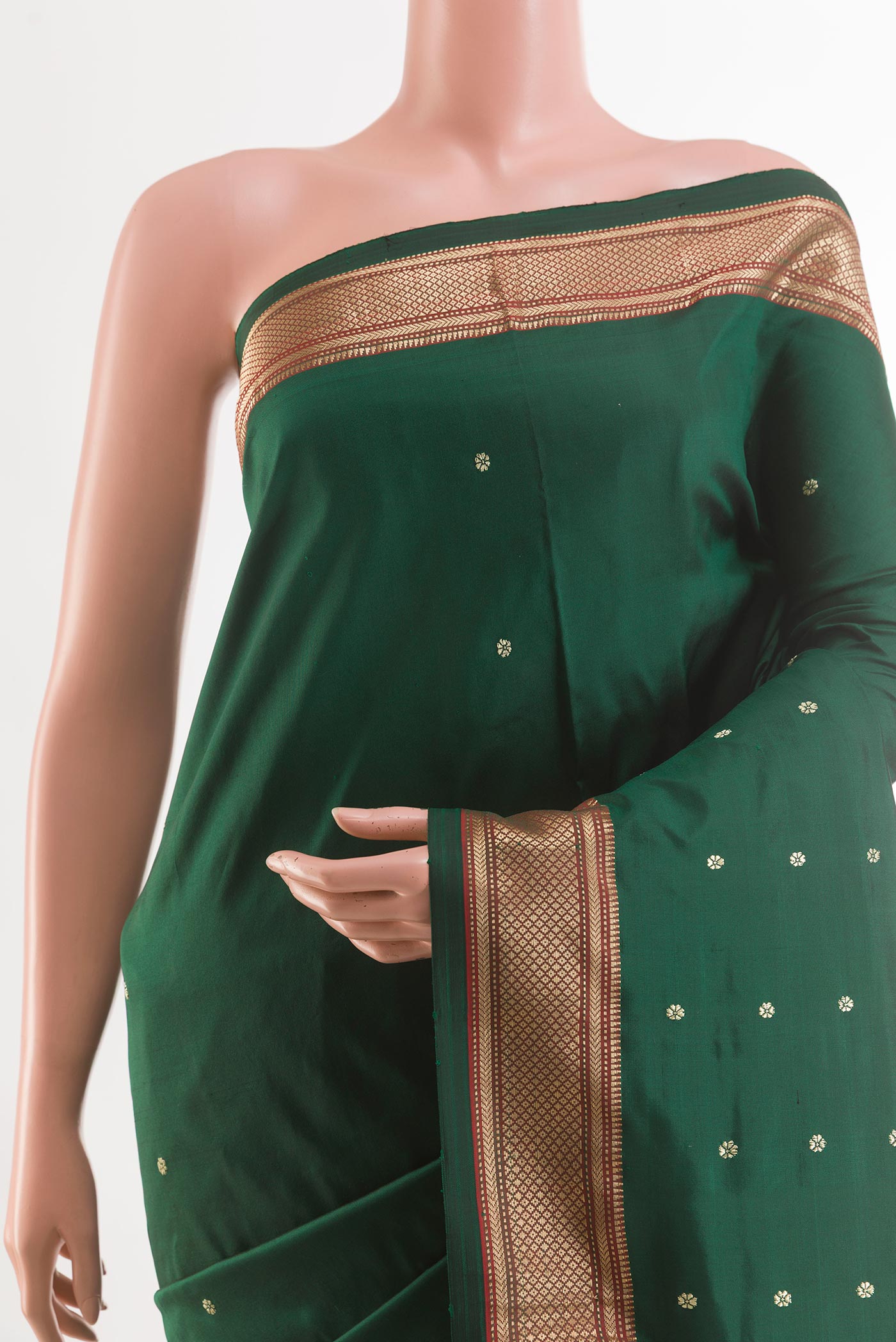 Border image of Green Paithani Silk Saree with Zari Butta on the body and Zari Border. 