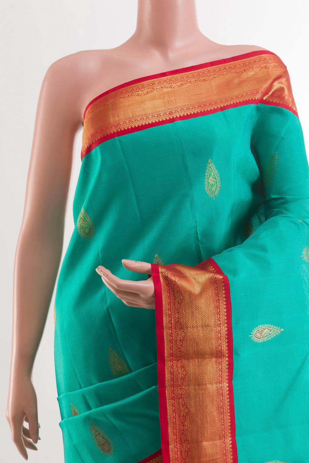 Border image of Sea Green Kanjivaram Silk Saree with Zari Butta on the body and Zari Border. 