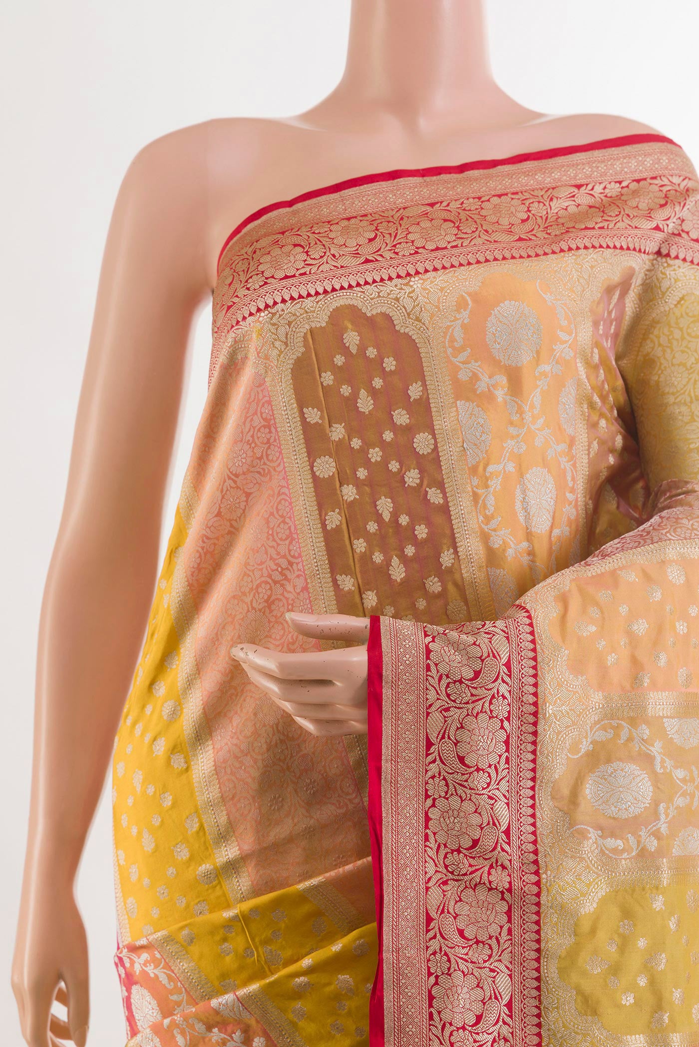 Border image of Multi Color Banarasi Silk Saree with Zari Brocade on the body and Zari Border. 