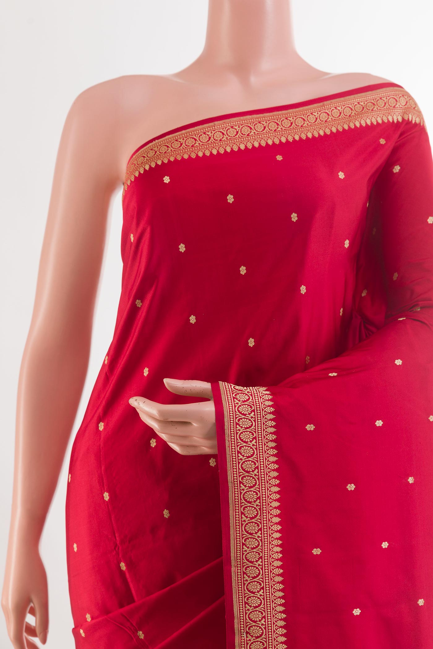 Border image of Red Banarasi Silk Saree with Zari Butta on the body and Zari Border. 