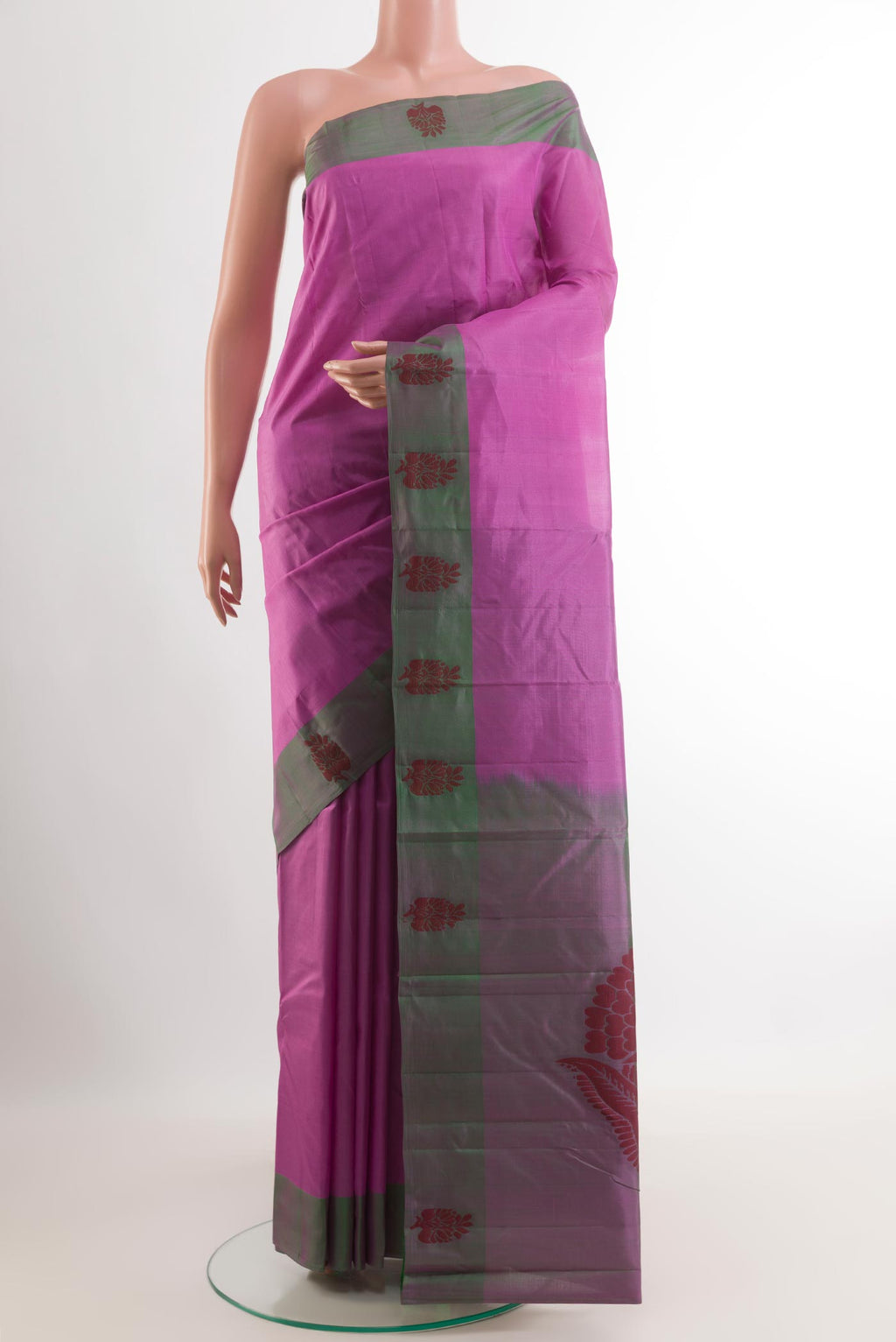 Lavender Kanjivaram Silk Saree with Plain Body and Thread Border.  displayed on a mannequin