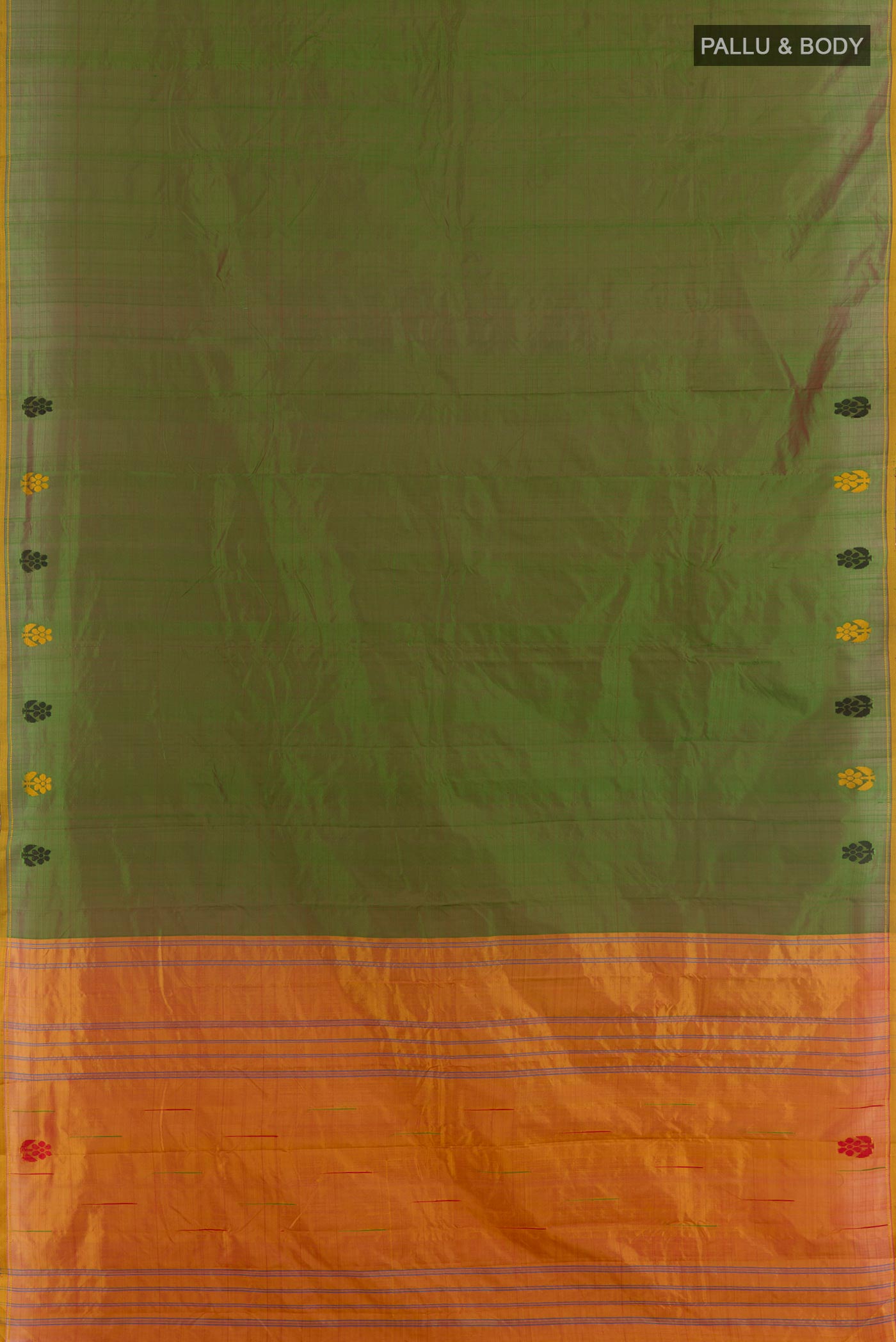 Flat view of Green Kanchipuram Silk Saree with Plain Body and Thread Border. 