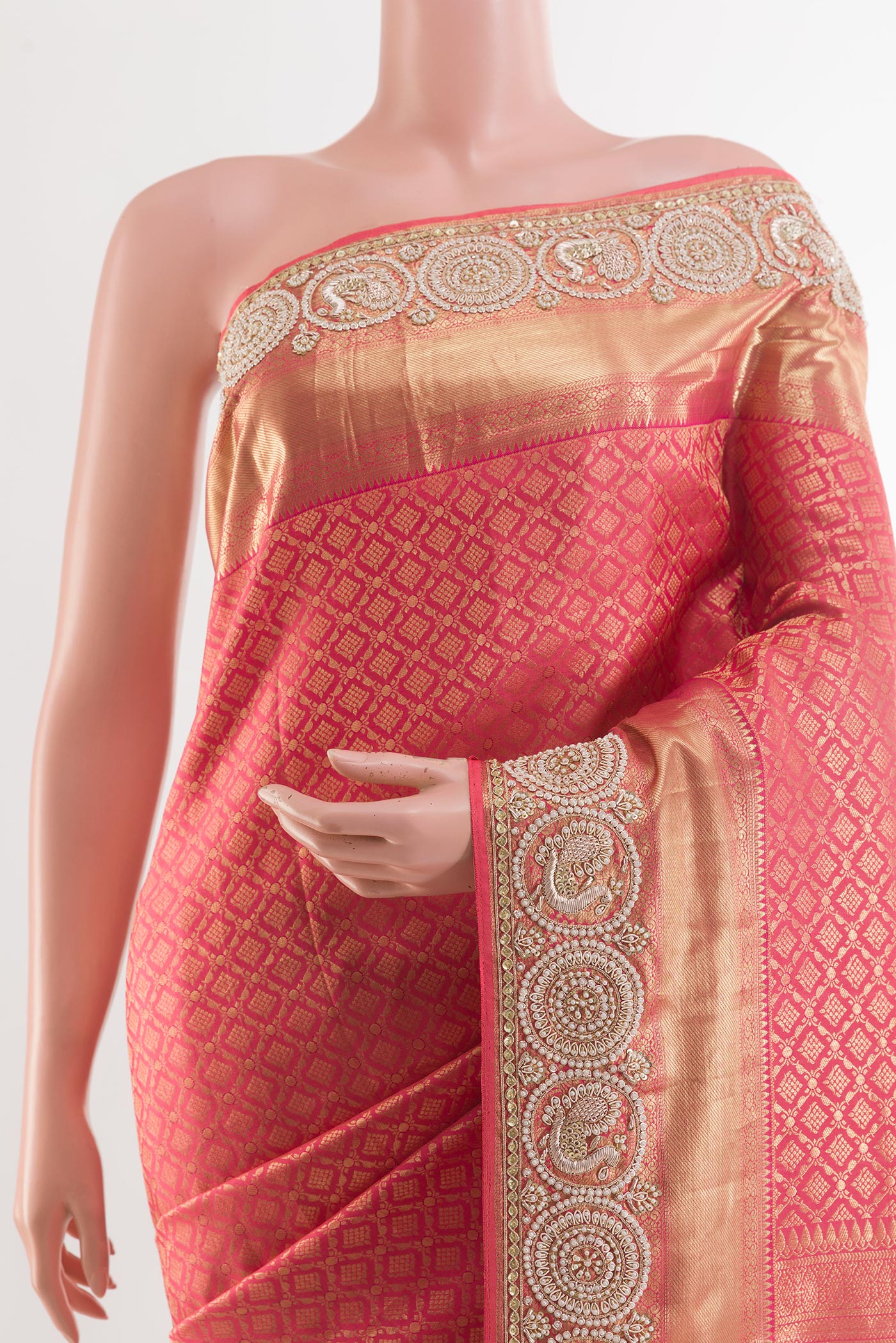 Border image of Red Kanjivaram Tissue Silk Saree with Zari Brocade on the body and Embroidery Border. 