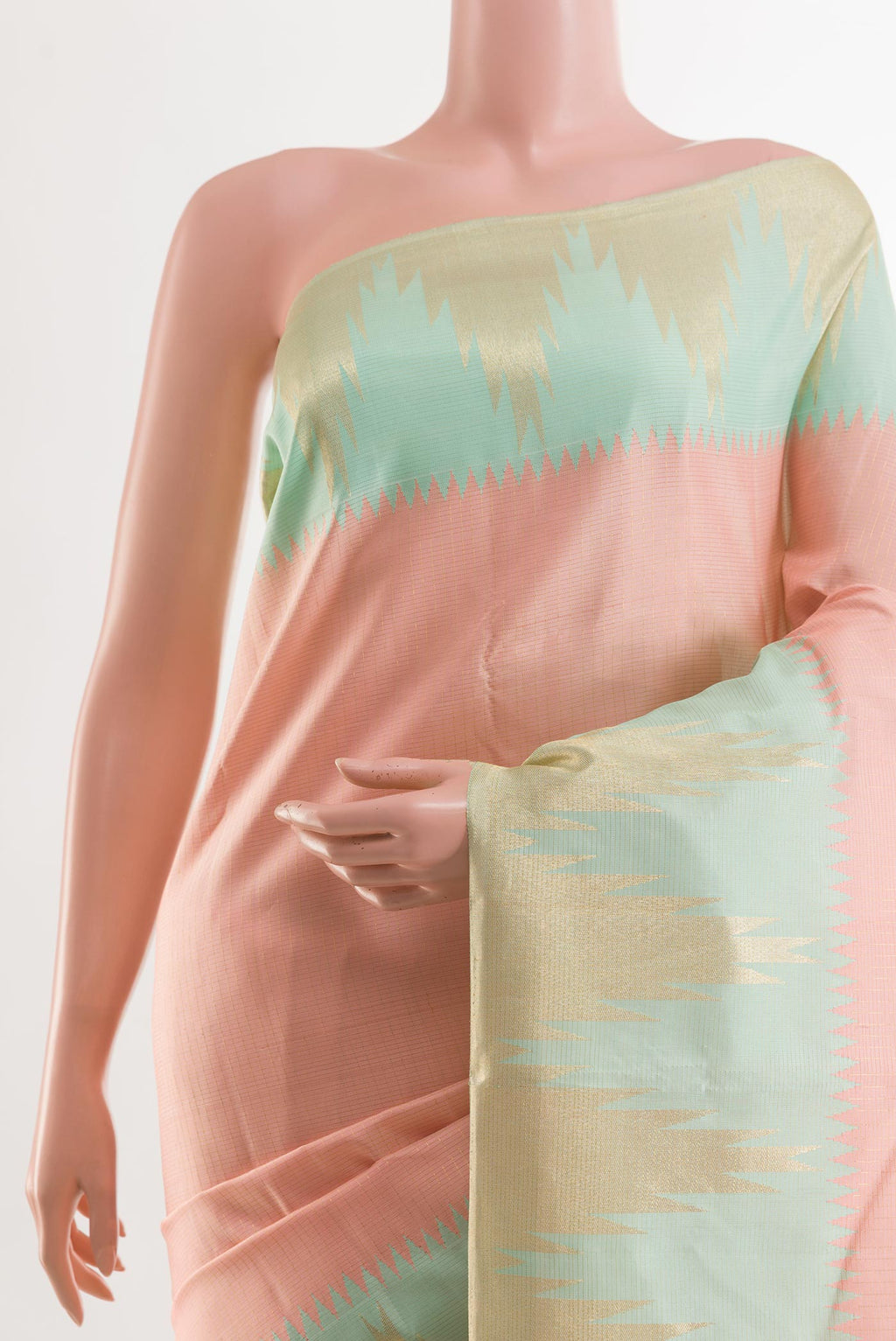 Border image of Pink Kanchipuram Silk Saree with Checked design on the body and Zari Border. 