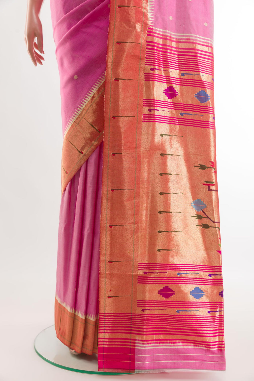 Pleats and pallu of Pink Paithani Silk Saree with Zari Butta on the body and Paithani Border. 