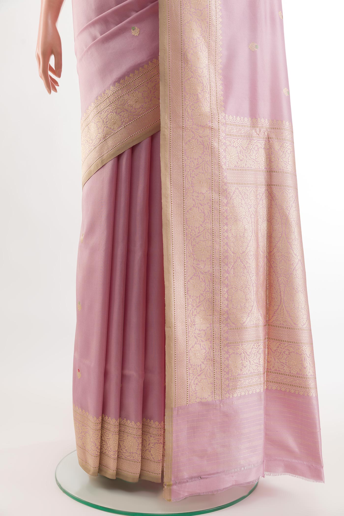 Pleats and pallu of Lavender Banarasi Silk Saree with Zari Butta on the body and Zari Border. 