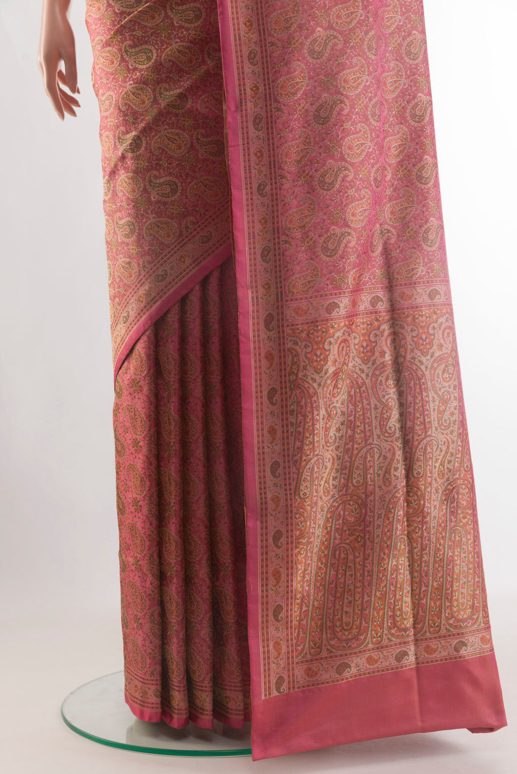 Pleats and pallu of Peach Banarasi Tanchoi Silk Saree with Jacquard design on the body and Thread Border. 
