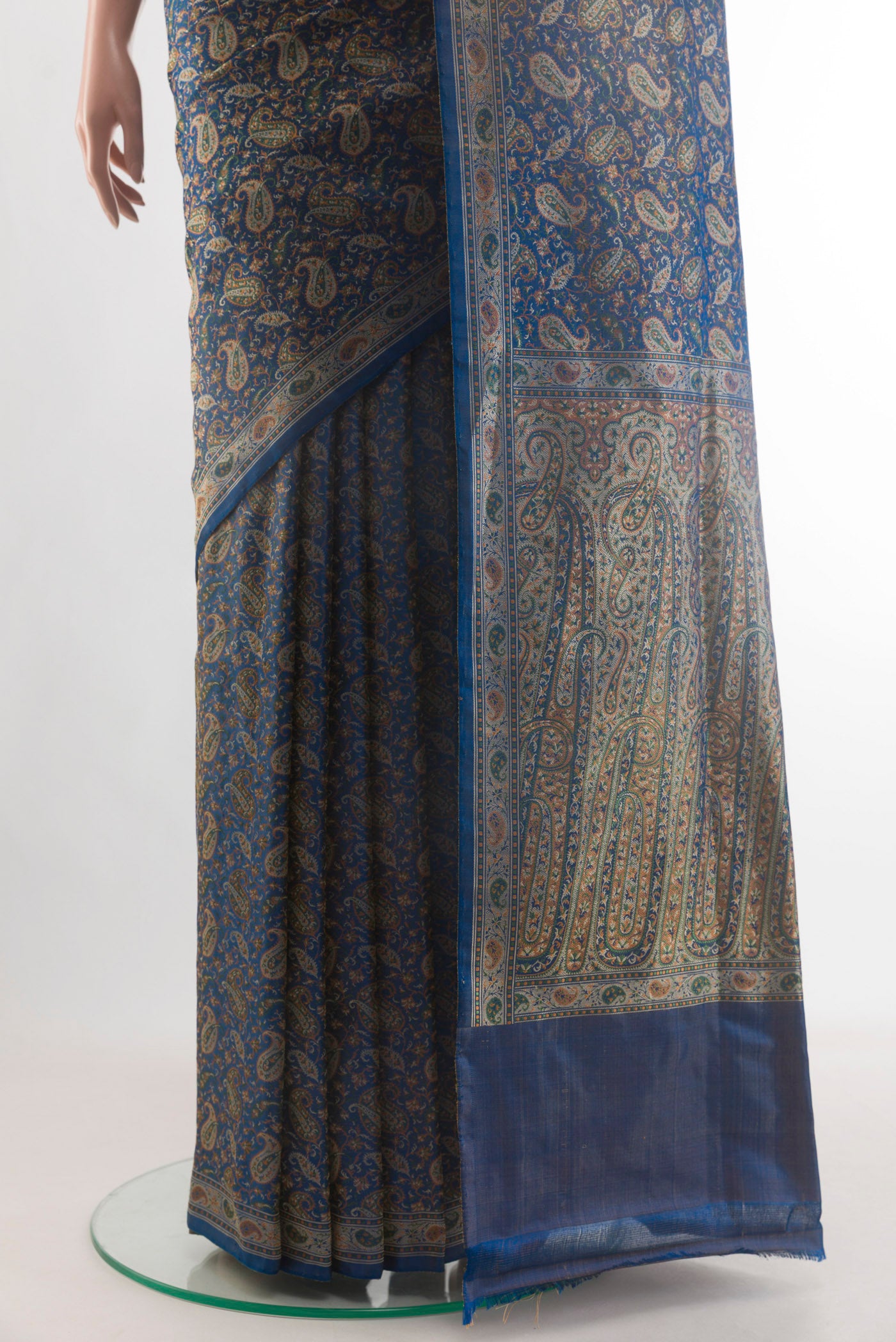 Pleats and pallu of Blue Banarasi Tanchoi Silk Saree with Jacquard design on the body and Thread Border. 