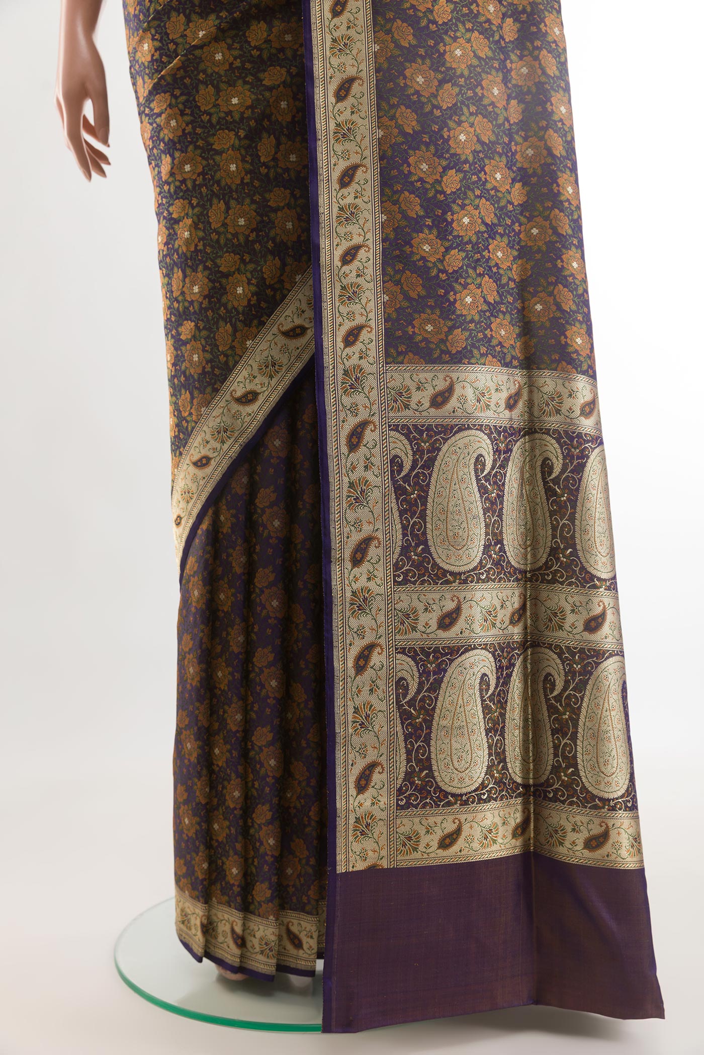 Pleats and pallu of Dark Blue Banarasi Tanchoi Silk Saree with Jacquard With Zari Butta on the body and Zari Border. 