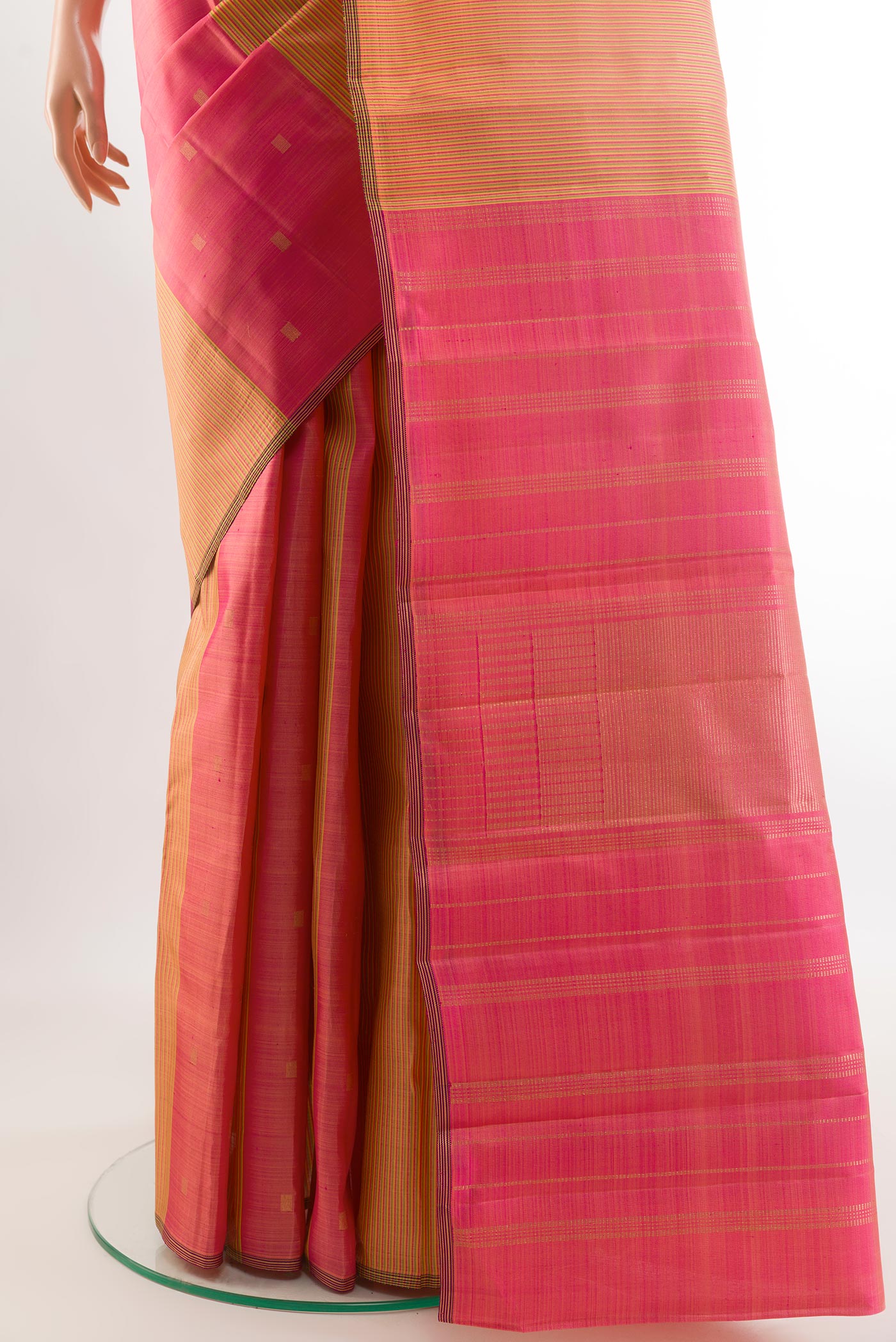 Pleats and pallu of Pink Kanjivaram Silk Saree with Zari Butta on the body and Without Border. 