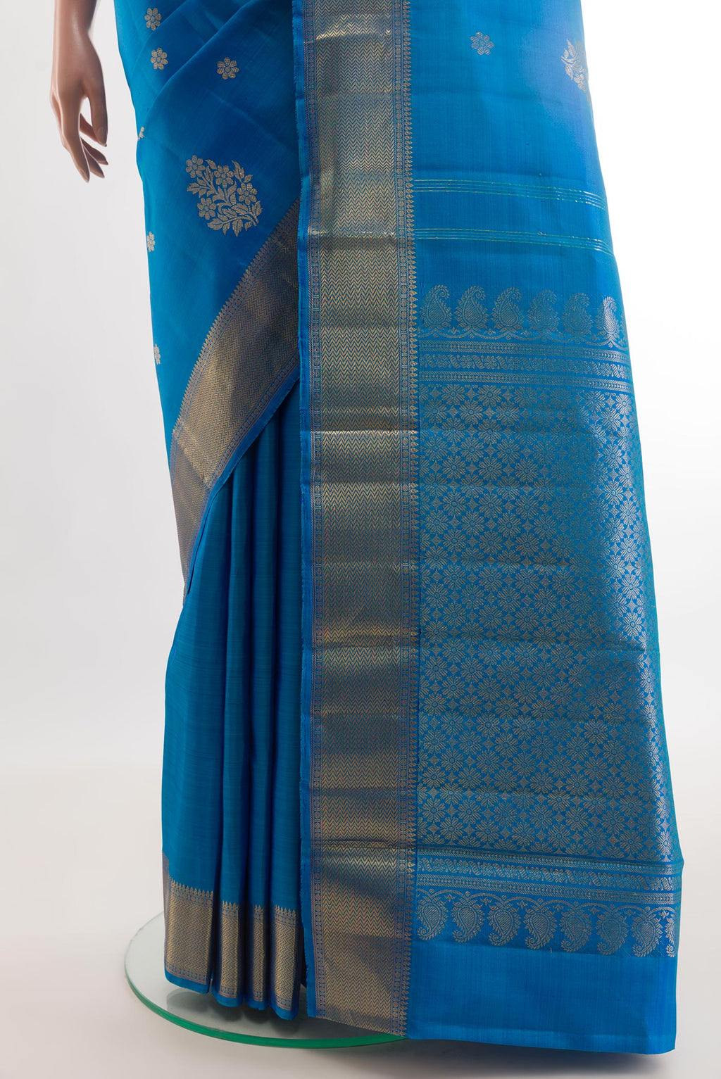 Pleats and pallu of Royal Blue Kanjivaram Silk Saree with Zari Butta on the body and Zari Border. 