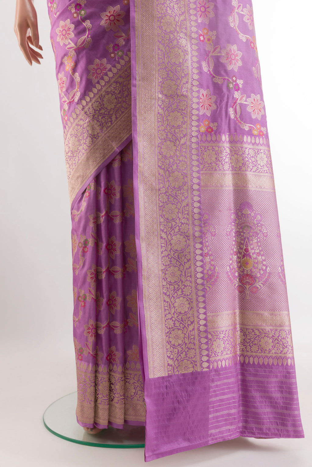 Pleats and pallu of Lavender Banarasi Silk Saree with Zari Butta on the body and Zari Border. 
