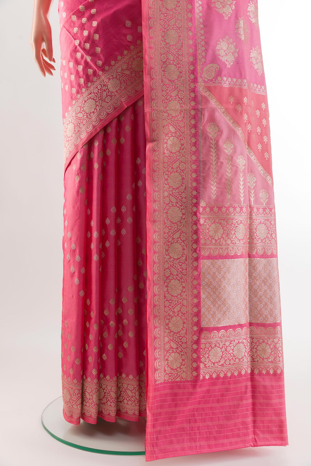 Pleats and pallu of Pink Banarasi Silk Saree with Zari Brocade on the body and Zari Border. 