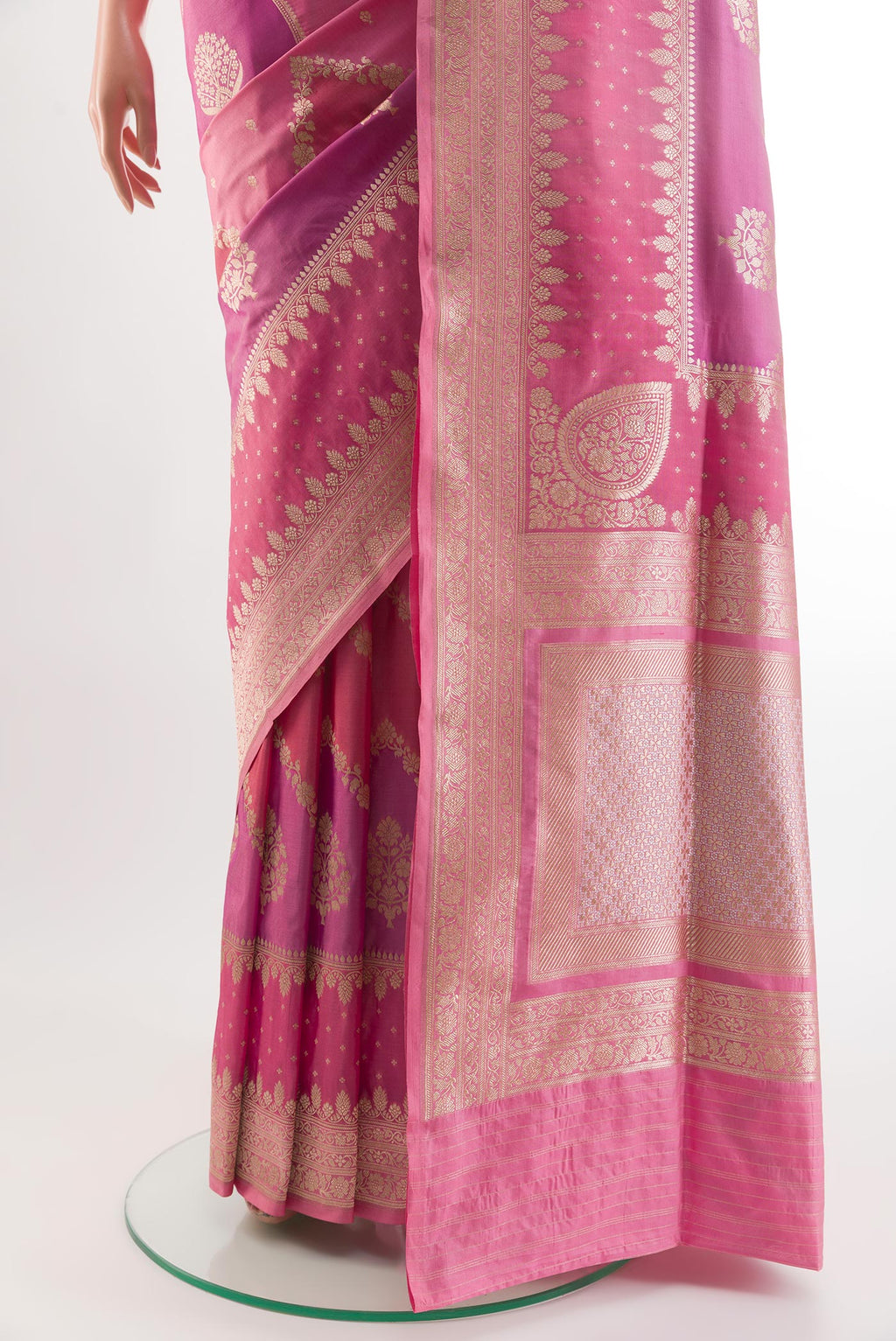 Pleats and pallu of Pink Banarasi Silk Saree with Zari Butta on the body and Zari Border. 