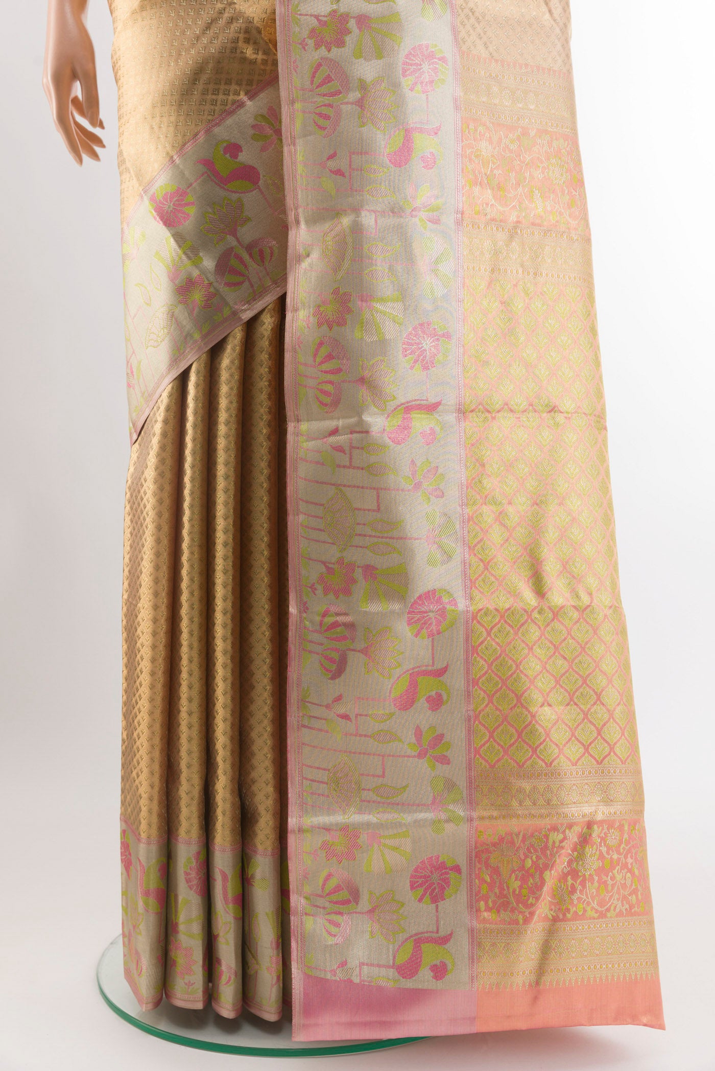 Pleats and pallu of Rose Gold Dual Tone Kanjivaram Tissue Silk Saree with Zari Brocade on the body and Zari Border. 