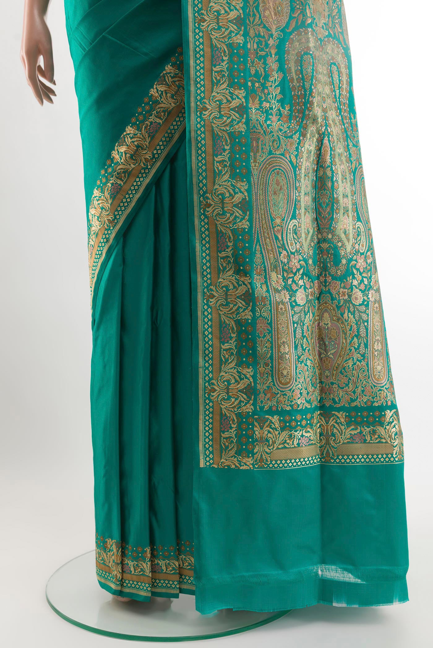 Pleats and pallu of Sea Green Banarasi Silk Saree with Plain Body and Embroidery Border. 