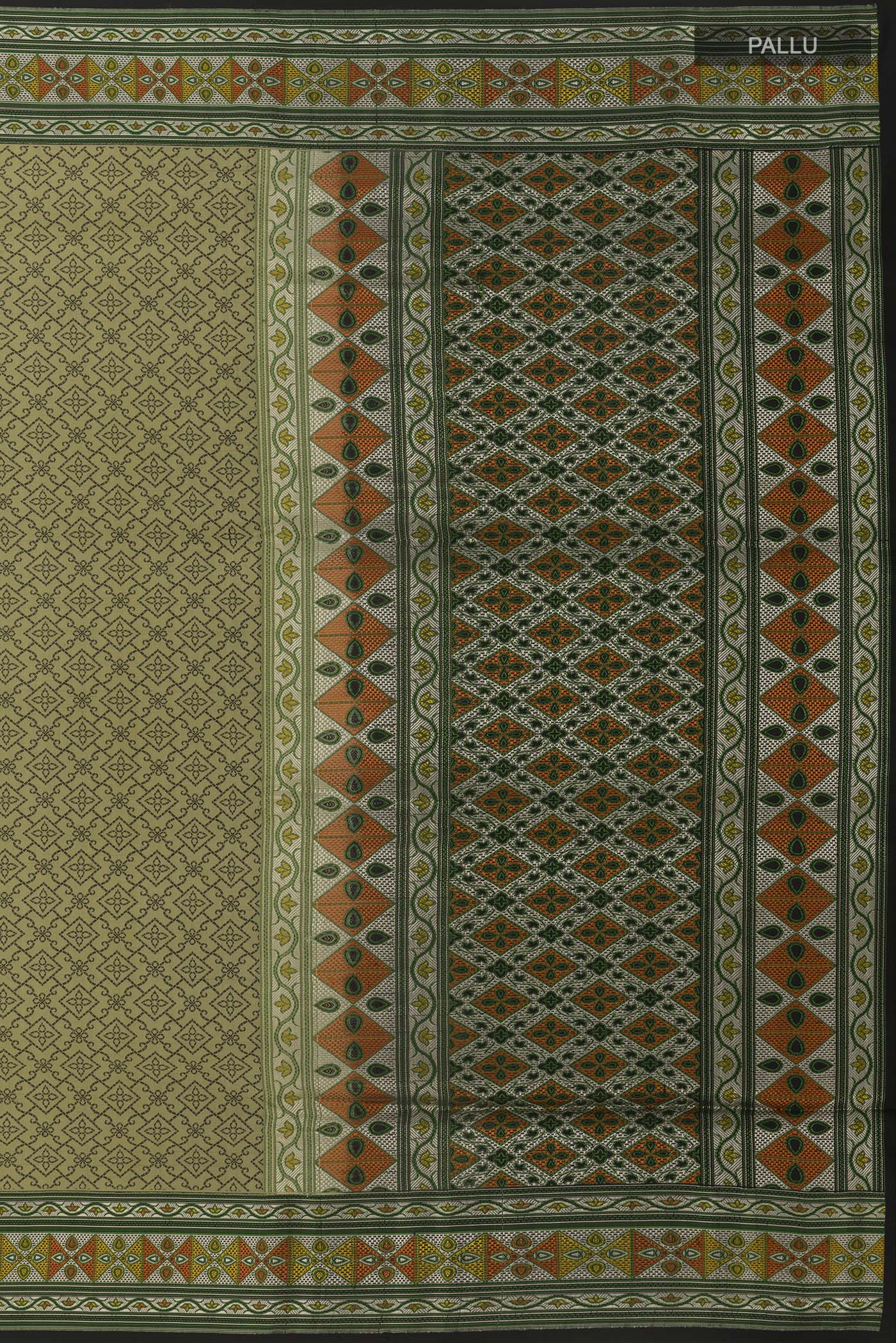 Close up image of the pallu of Beige Banarasi Tanchoi Silk Saree with Jamdani on the body and Embroidery Border. 