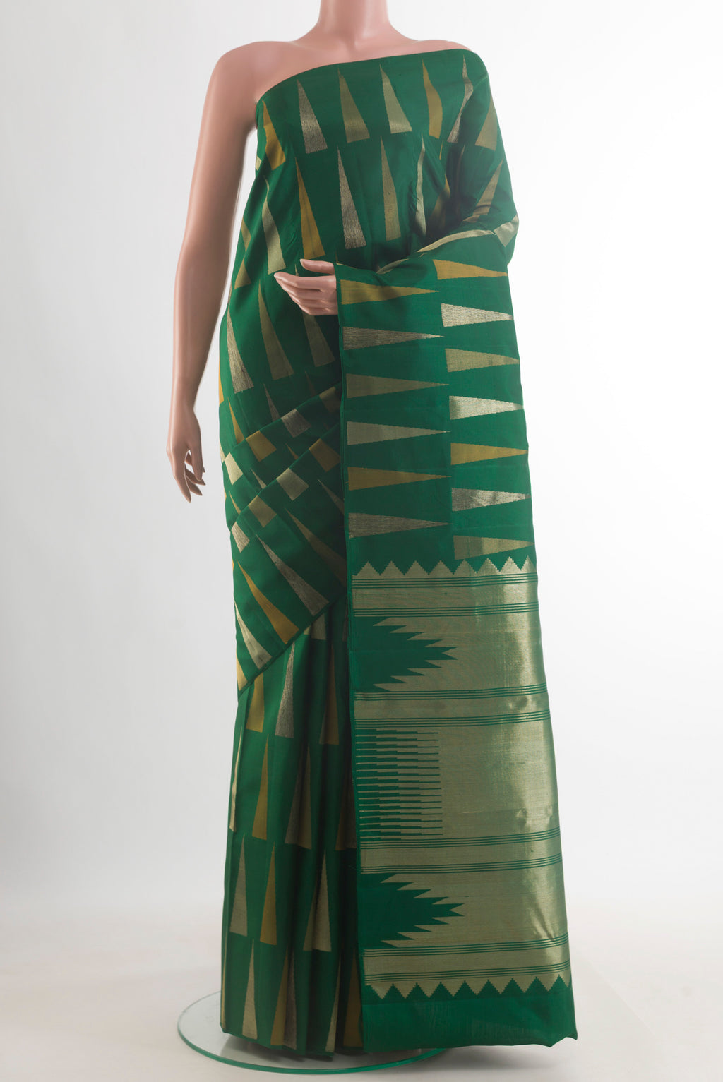 Pure Silk Green Kanchipuram Saree with Zari Brocade on the body and Without Border.  displayed on a mannequin