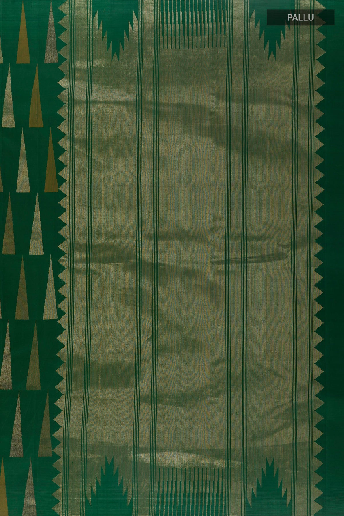 Close up image of the pallu of Pure Silk Green Kanchipuram Saree with Zari Brocade on the body and Without Border. 