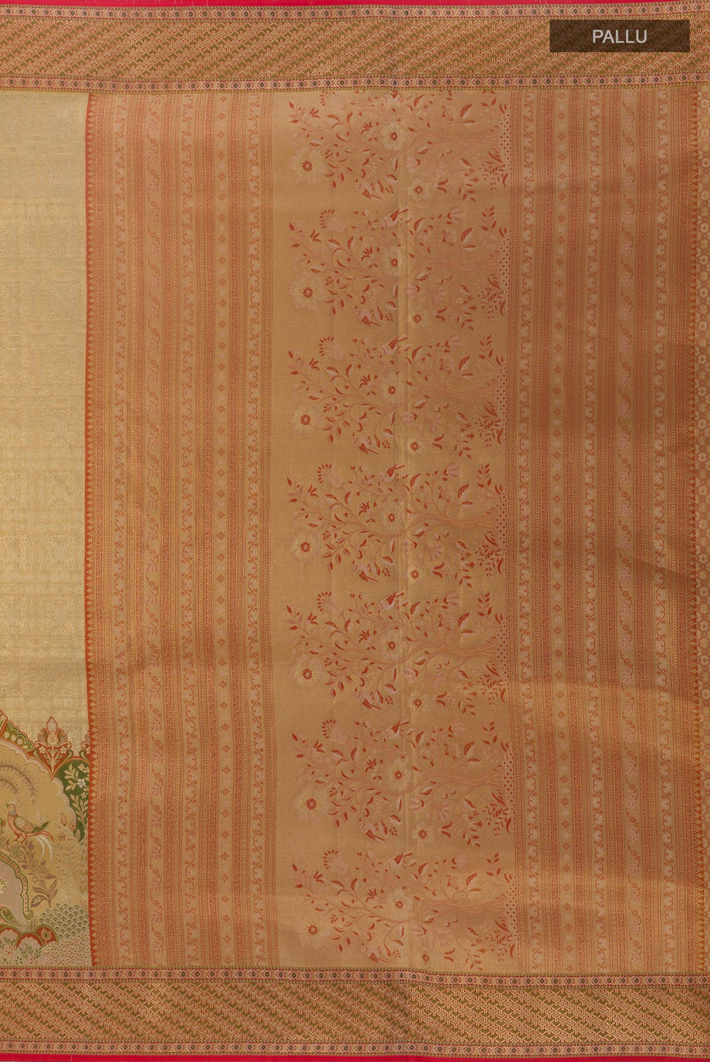 Close up image of the pallu of Golden Dual Tone Kanchipuram Tissue Silk Saree with Zari Brocade on the body and Zari Border. 