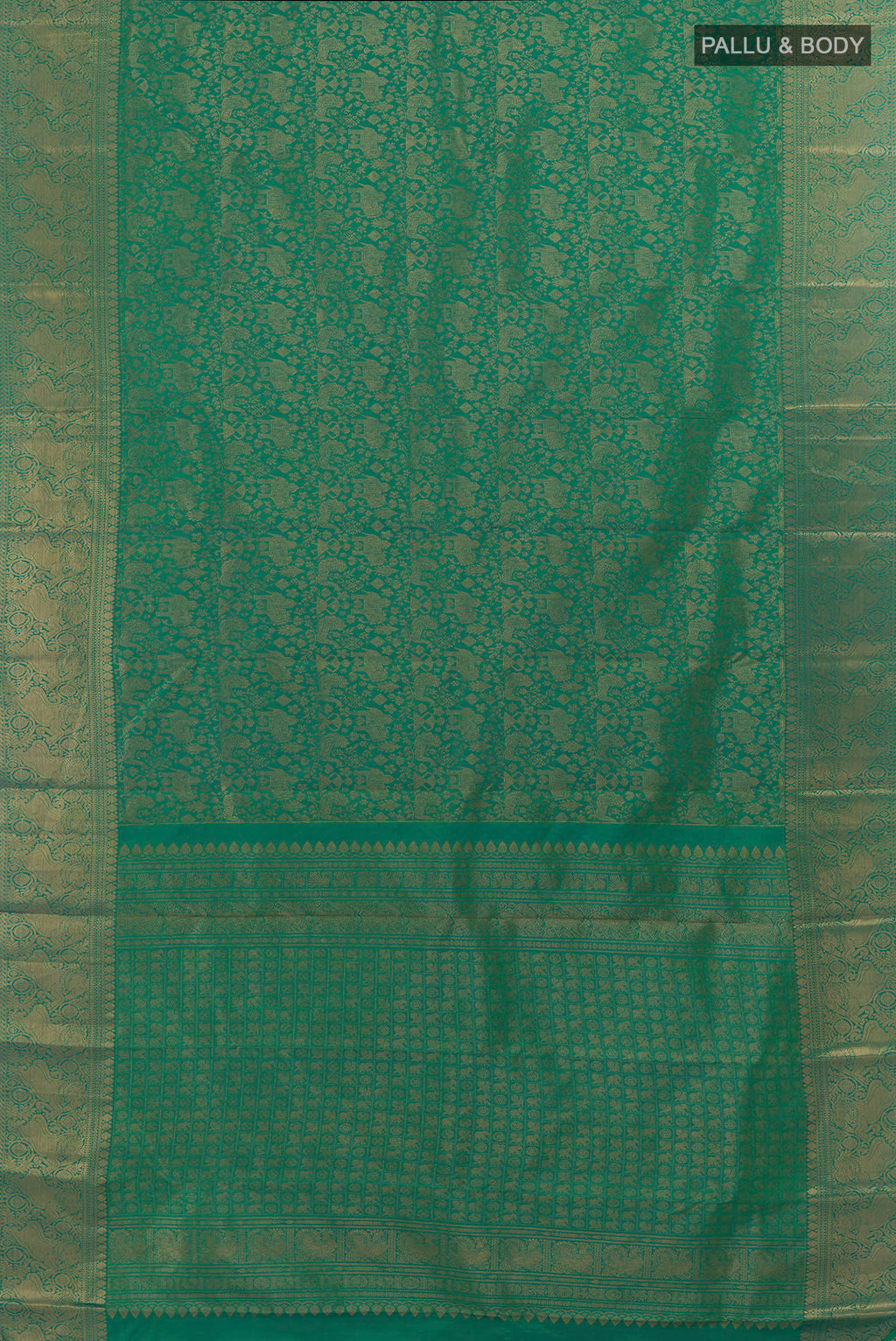 Flat view of Pure Silk Green Kanchipuram Saree with Zari Brocade on the body and Zari Border. 