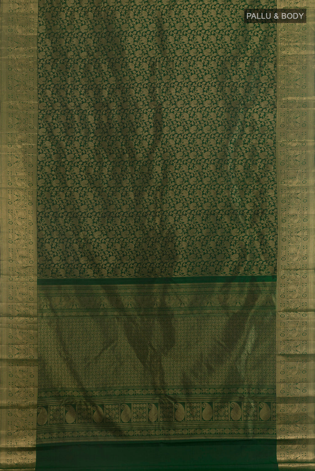 Flat view of Pure Silk Green Kanchipuram Saree with Zari Brocade on the body and Zari Border. 
