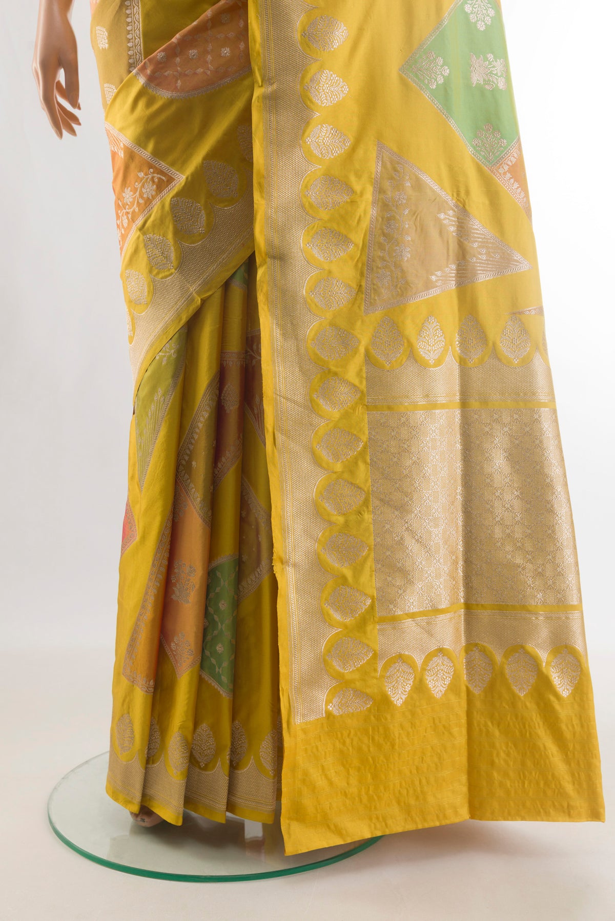 Pleats and pallu of Pure Silk Mustard Banarasi Saree with Fancy on the body and Zari Border. 