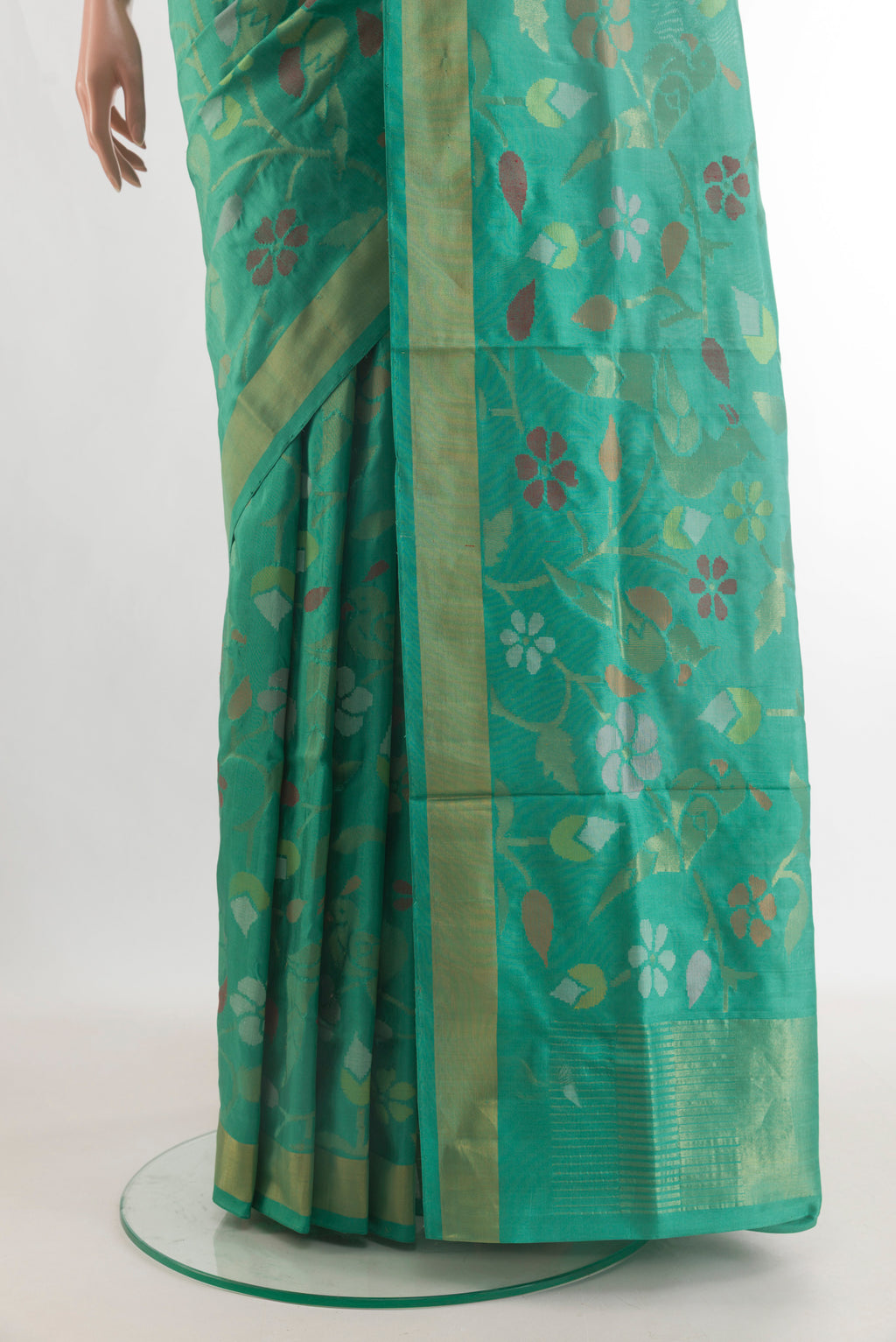 Pleats and pallu of Pure Silk Green Uppada Saree with Zari Brocade on the body and Zari Border. 