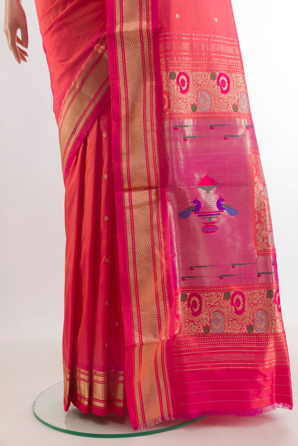 Pleats and pallu of Pure Silk Brick Orange Dual Tone Paithani Saree with Zari Butta on the body and Zari Border. 