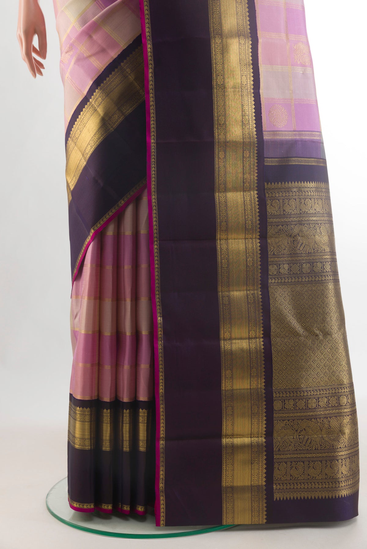 Pleats and pallu of Pure Silk Pure Zari Pink Kanjivaram Saree with Checked design on the body and Zari Border. 