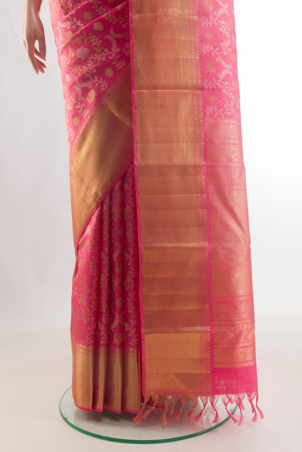 Pleats and pallu of Pure Silk Pure Zari Pink Kanjivaram Saree with Zari Brocade on the body and Zari Border. 
