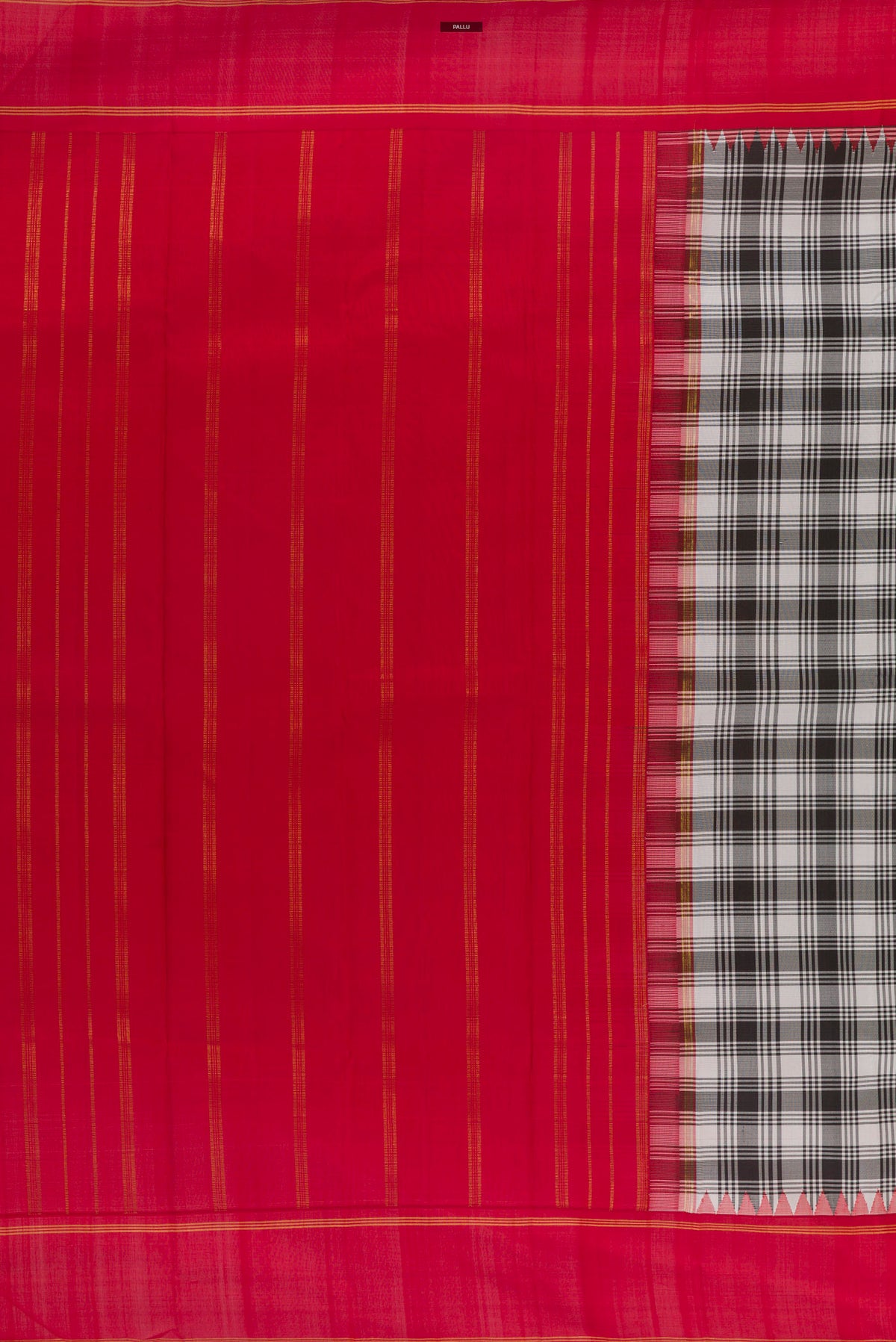 Close up image of the pallu of Pure Silk Pure Zari Off White Kanjivaram Saree with Checked design on the body and Zari Border. 