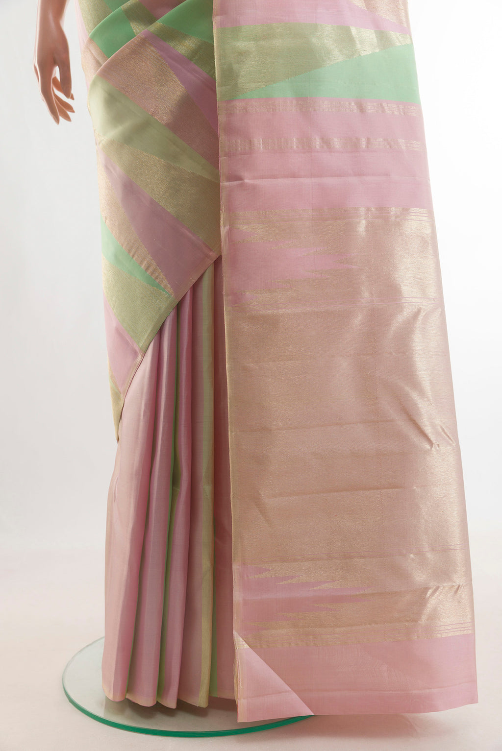 Pleats and pallu of Pure Silk Multi Color Kanchipuram Saree with Stripes on the body and Without Border. 