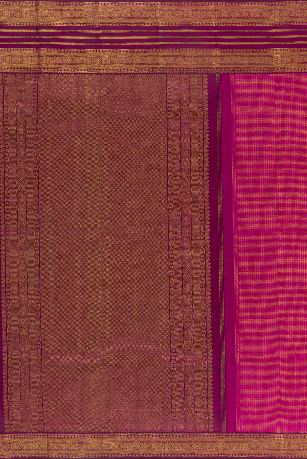 Close up image of the pallu of Pure Silk Rani Pink Kanjivaram Saree with Checked design on the body and Zari Border. 