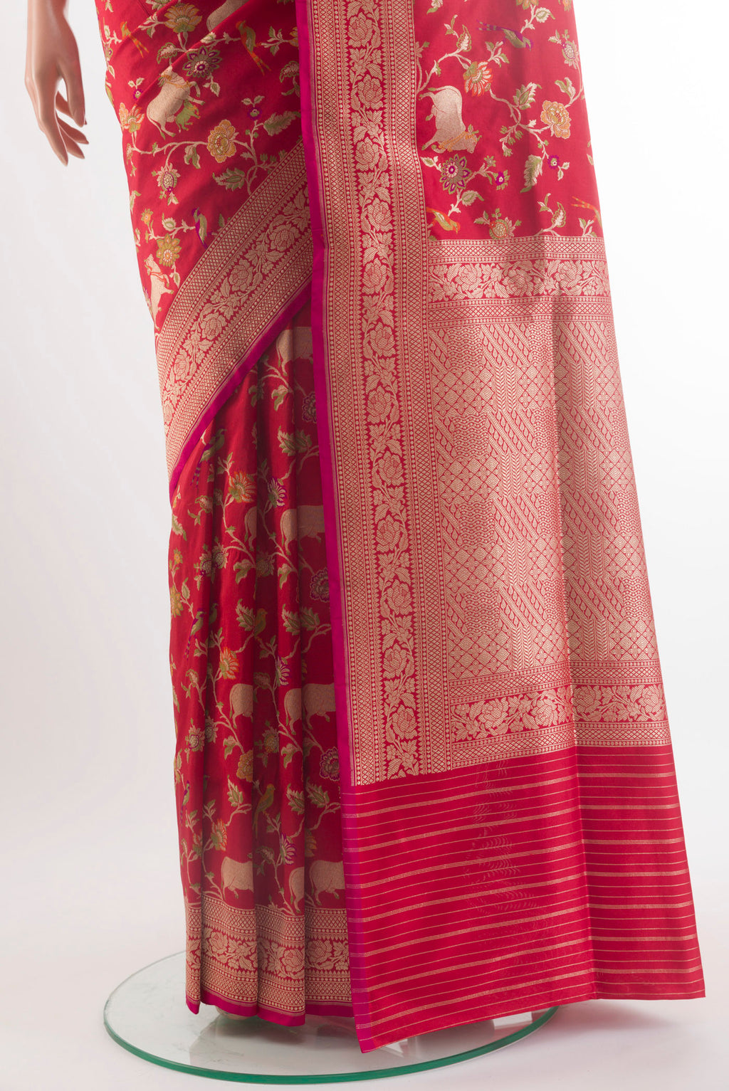 Pleats and pallu of Pure Silk Red Banarasi Saree with Zari And Thread Butta on the body and Zari Border. 