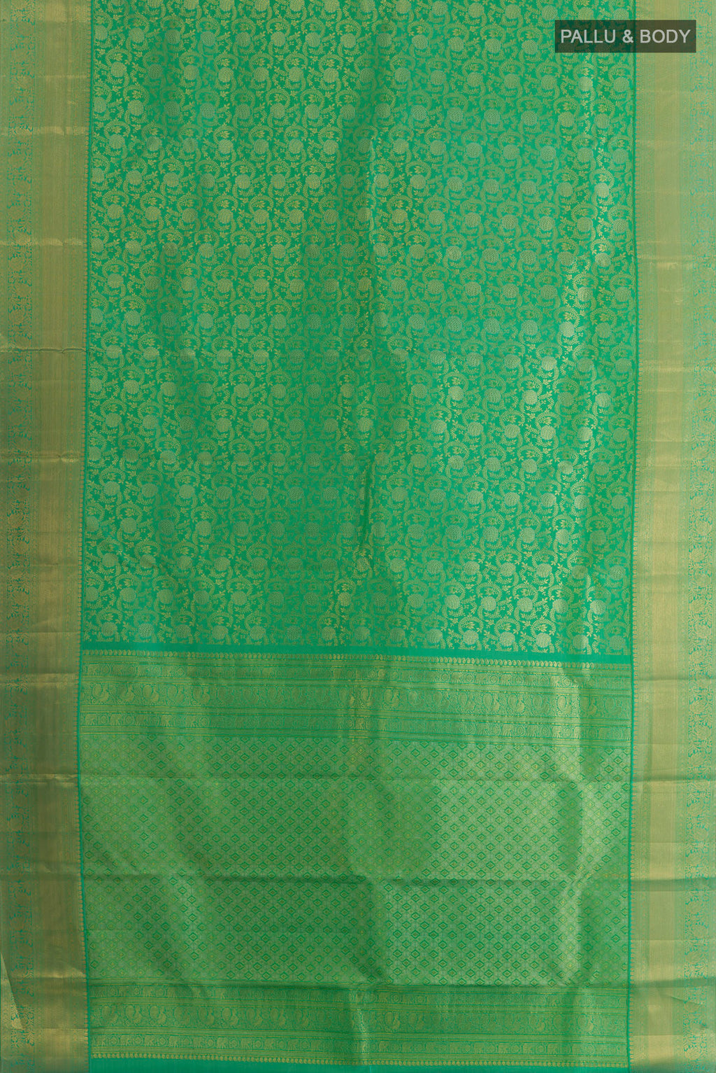 Flat view of Pure Silk Green Kanchipuram Saree with Zari Brocade on the body and Zari Border. 
