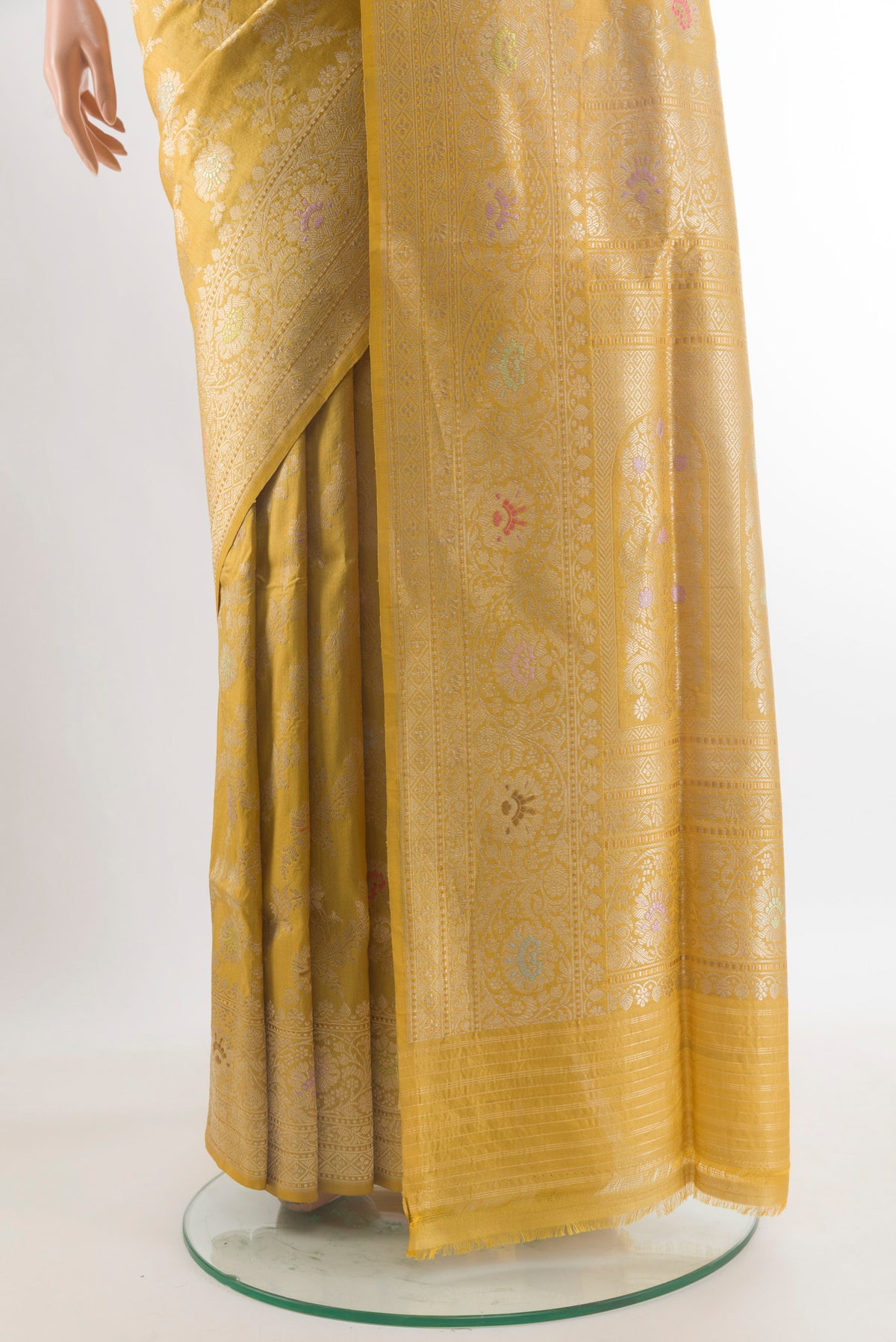 Pleats and pallu of Pure Silk Yellow Banarasi Saree with Zari Brocade on the body and Zari Border. 