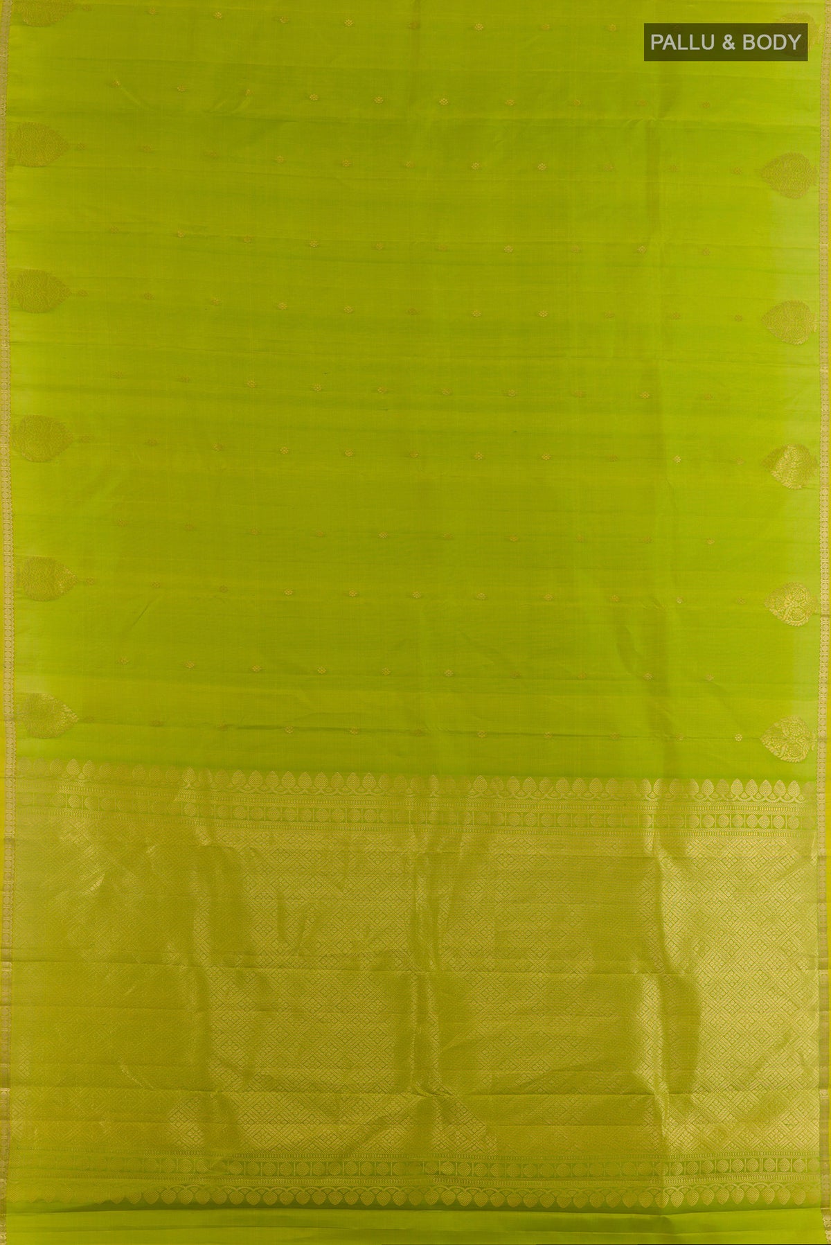 Flat view of Pure Silk Green Kanchipuram Saree with Zari Butta on the body and Zari Border. 