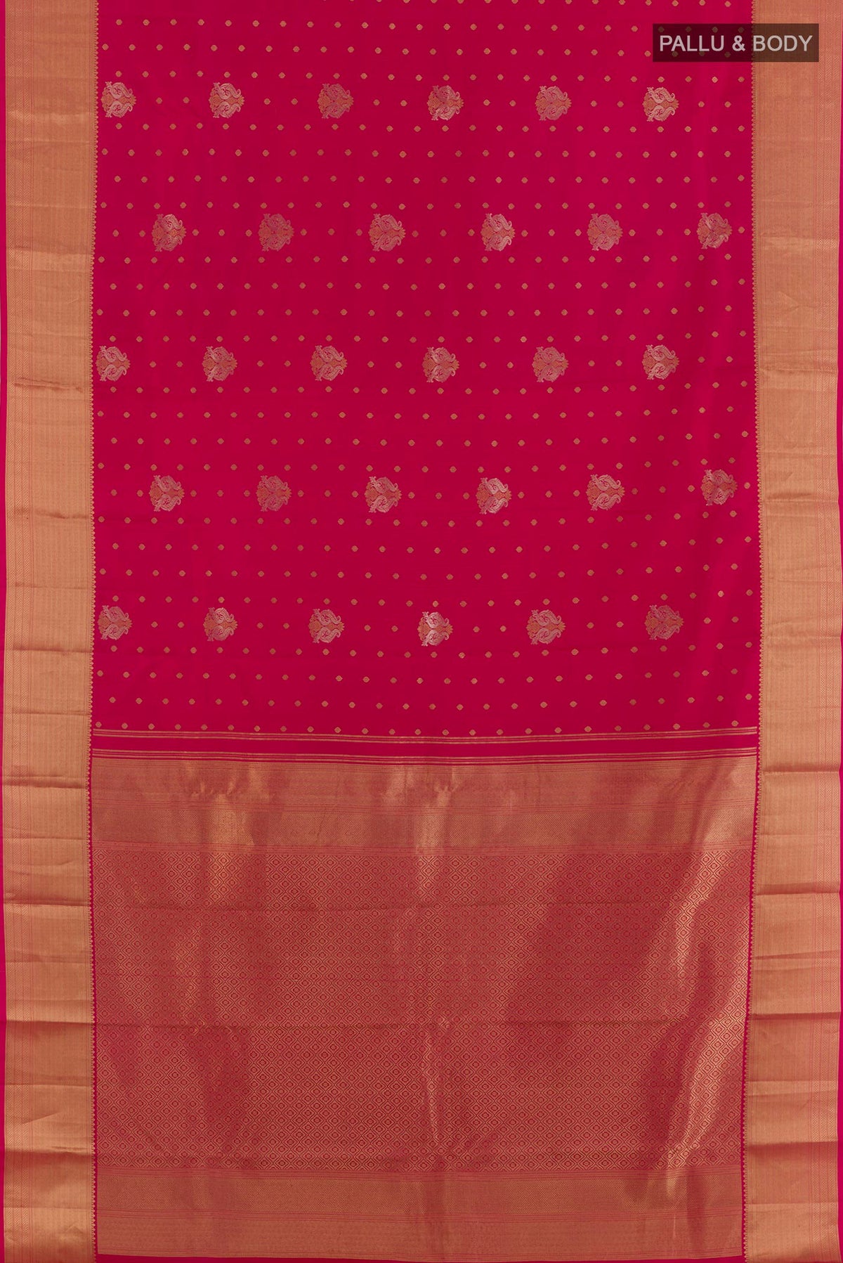 Flat view of Pure Silk Pink Kanchipuram Saree with Zari Butta on the body and Zari Border. 