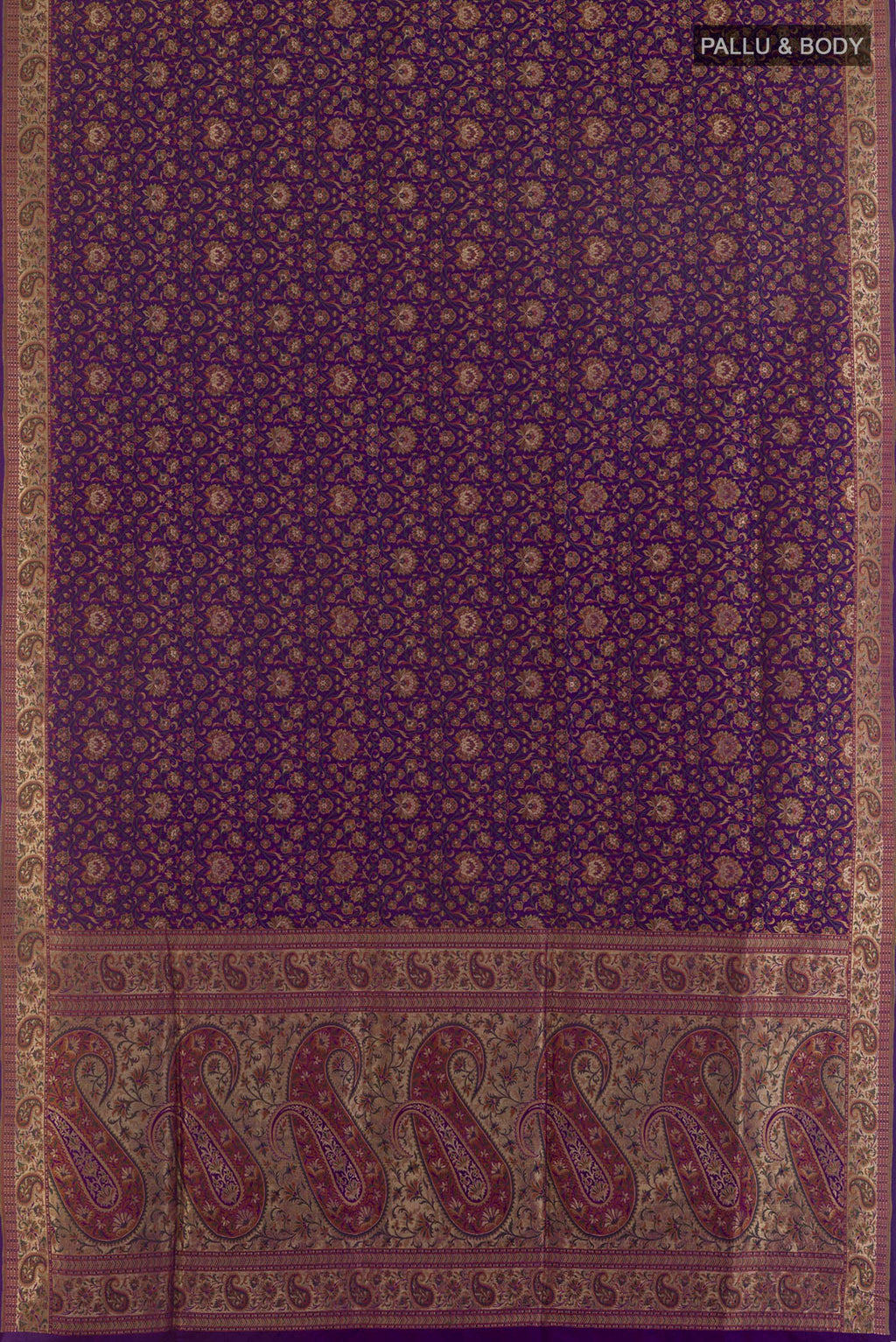 Flat view of Pure Silk Violet Dual Tone Banarasi Jamavar Saree with Jamdani on the body and Zari Border. 