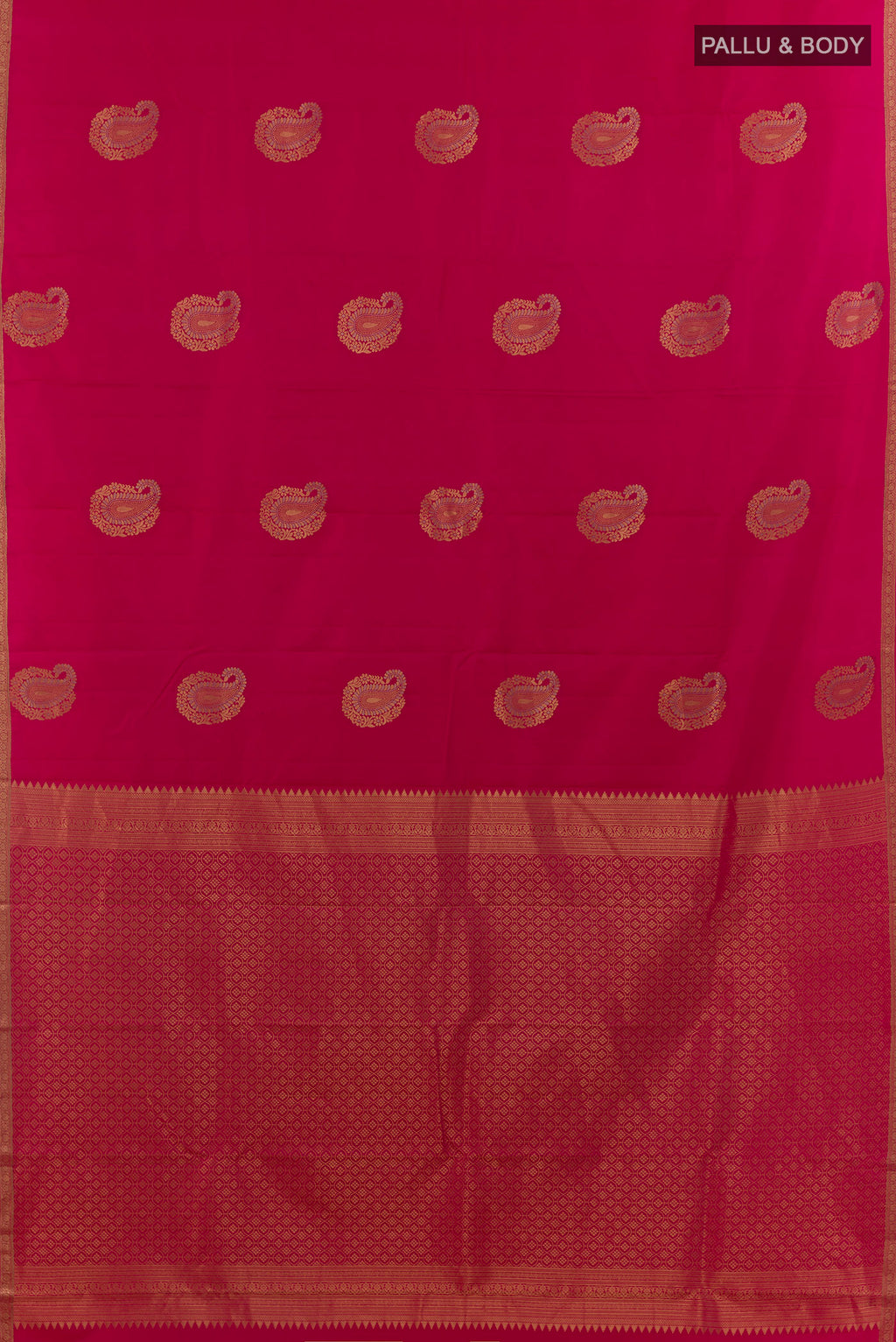 Flat view of Pure Silk Pink Kanchipuram Saree with Zari Butta on the body and Zari Border. 