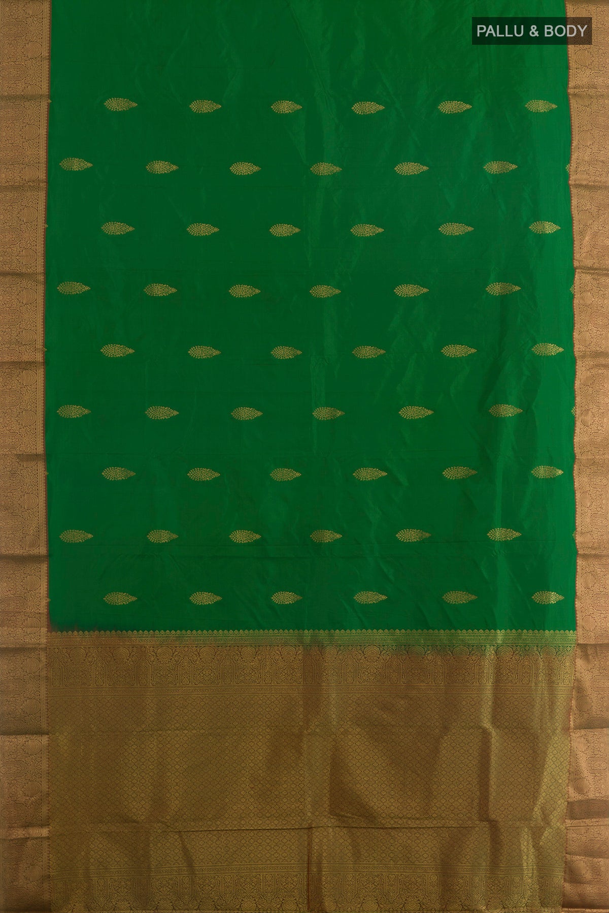Flat view of Pure Silk Green Bangalore Saree with Zari Butta on the body and Zari Border. 