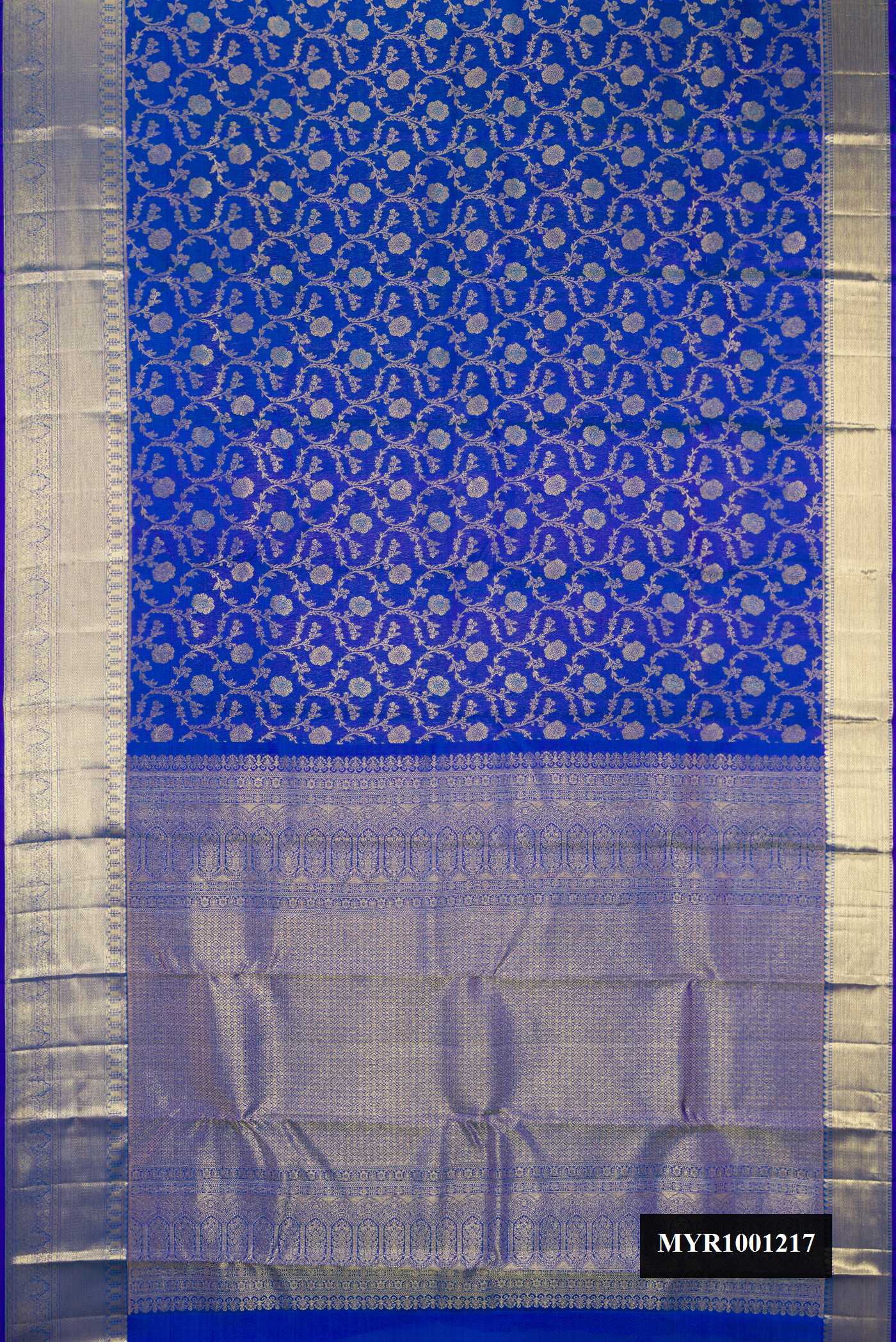 Royal Blue Dual Tone Kanchipuram Silk Saree with Zari Brocade on the body and Zari Border.  displayed on a mannequin