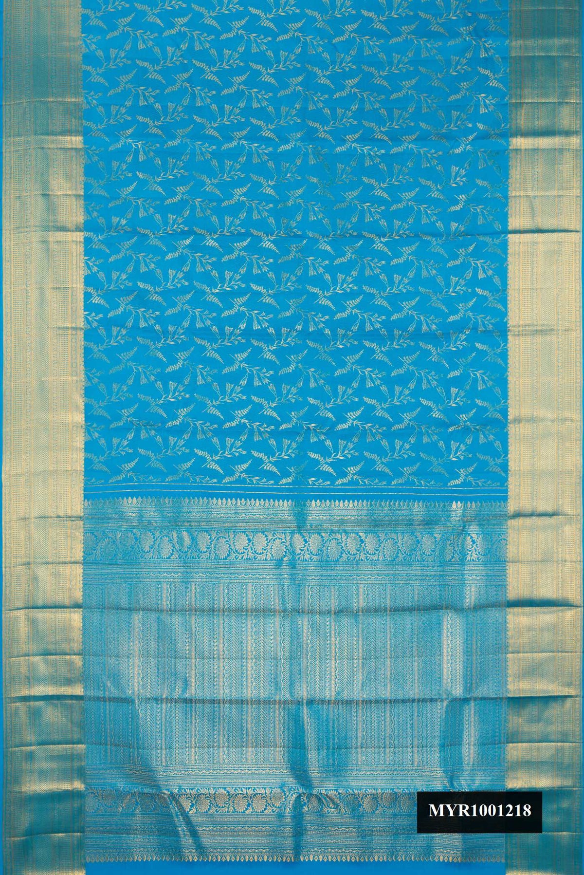 Sky Blue Dual Tone Kanchipuram Silk Saree with Zari Brocade on the body and Zari Border.  displayed on a mannequin